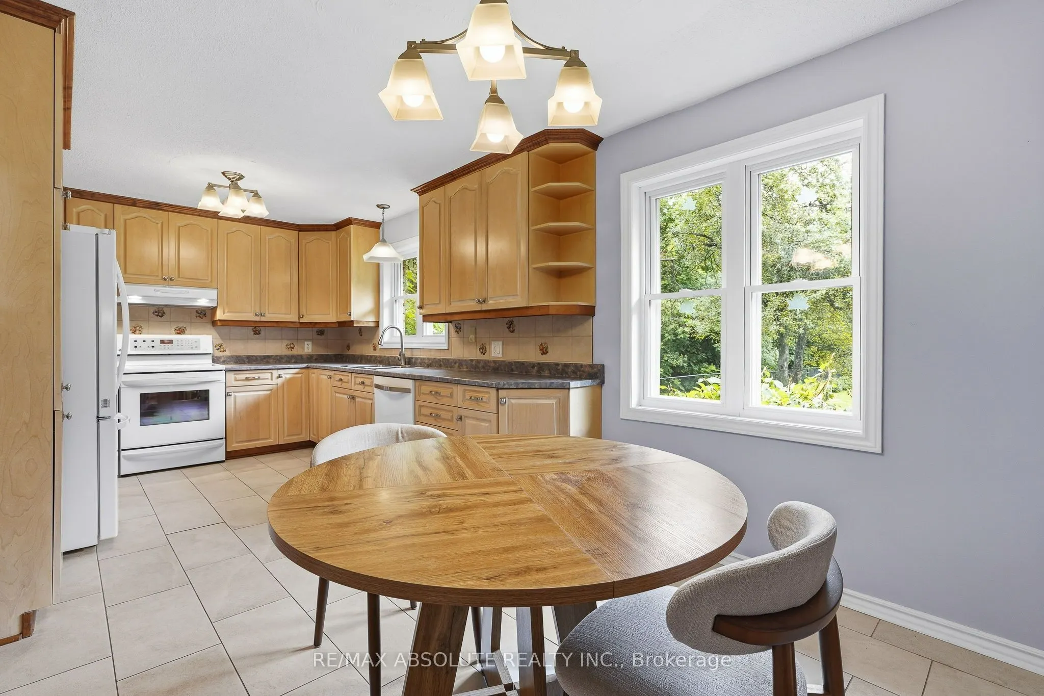 1000 Milburn Crescent