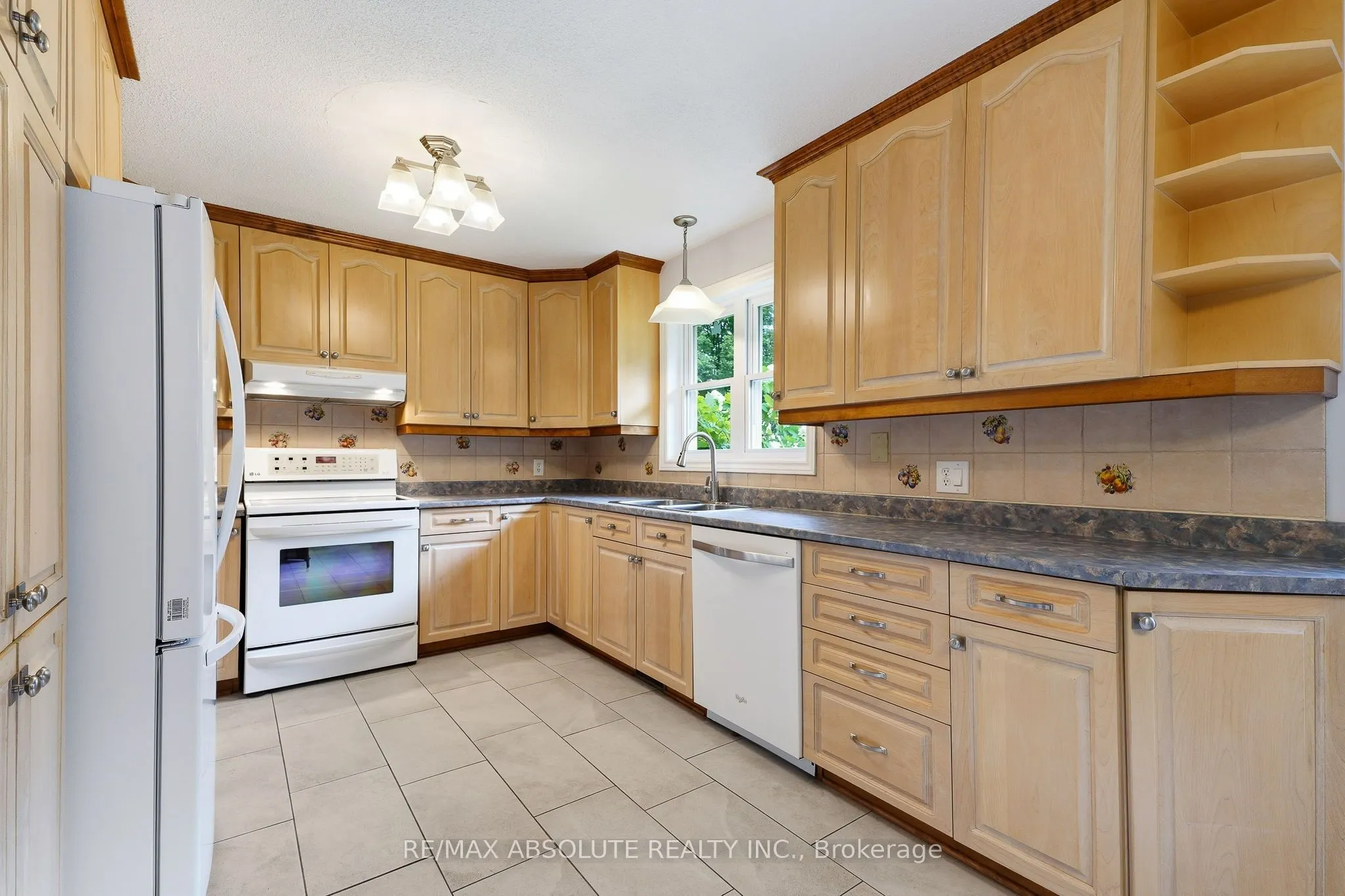 1000 Milburn Crescent