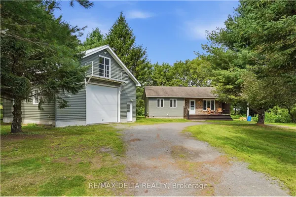 1120 Des Cedres Street