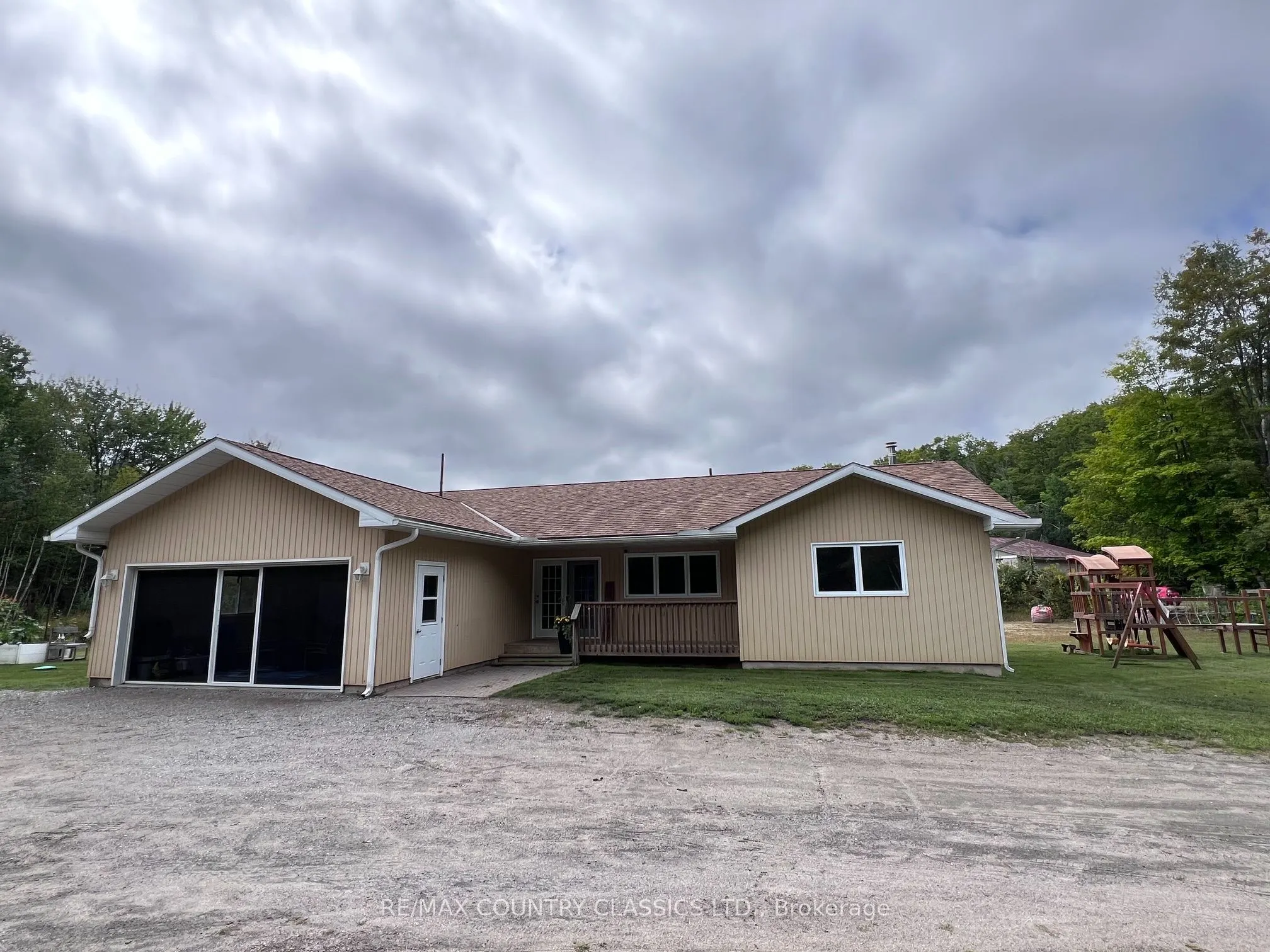 3952 Loop Road