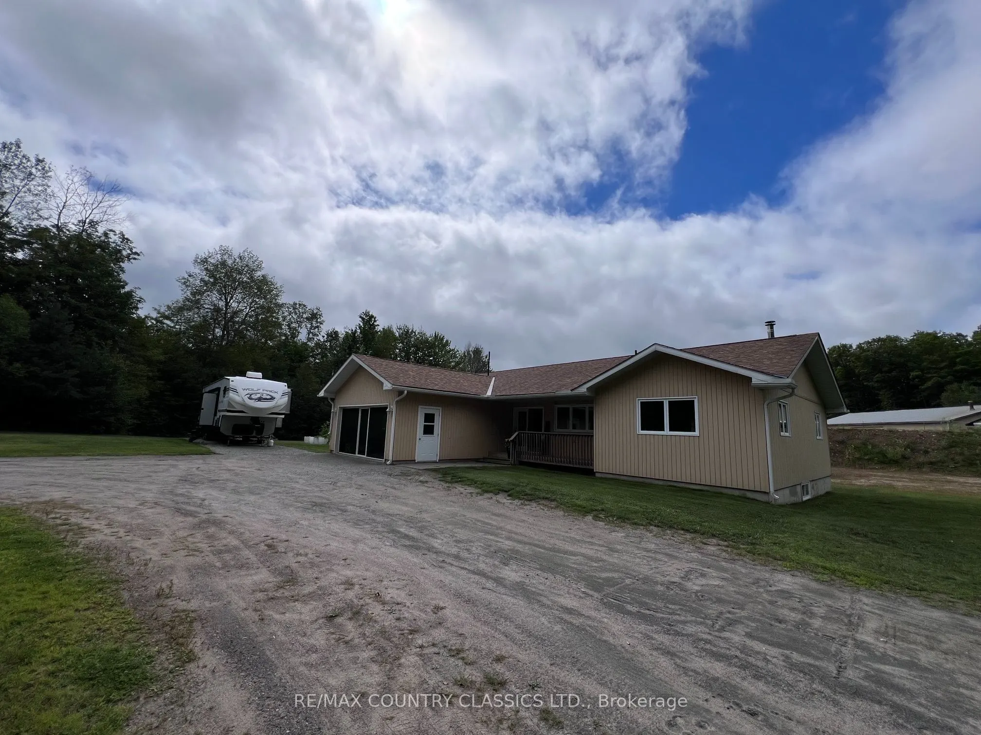 3952 Loop Road