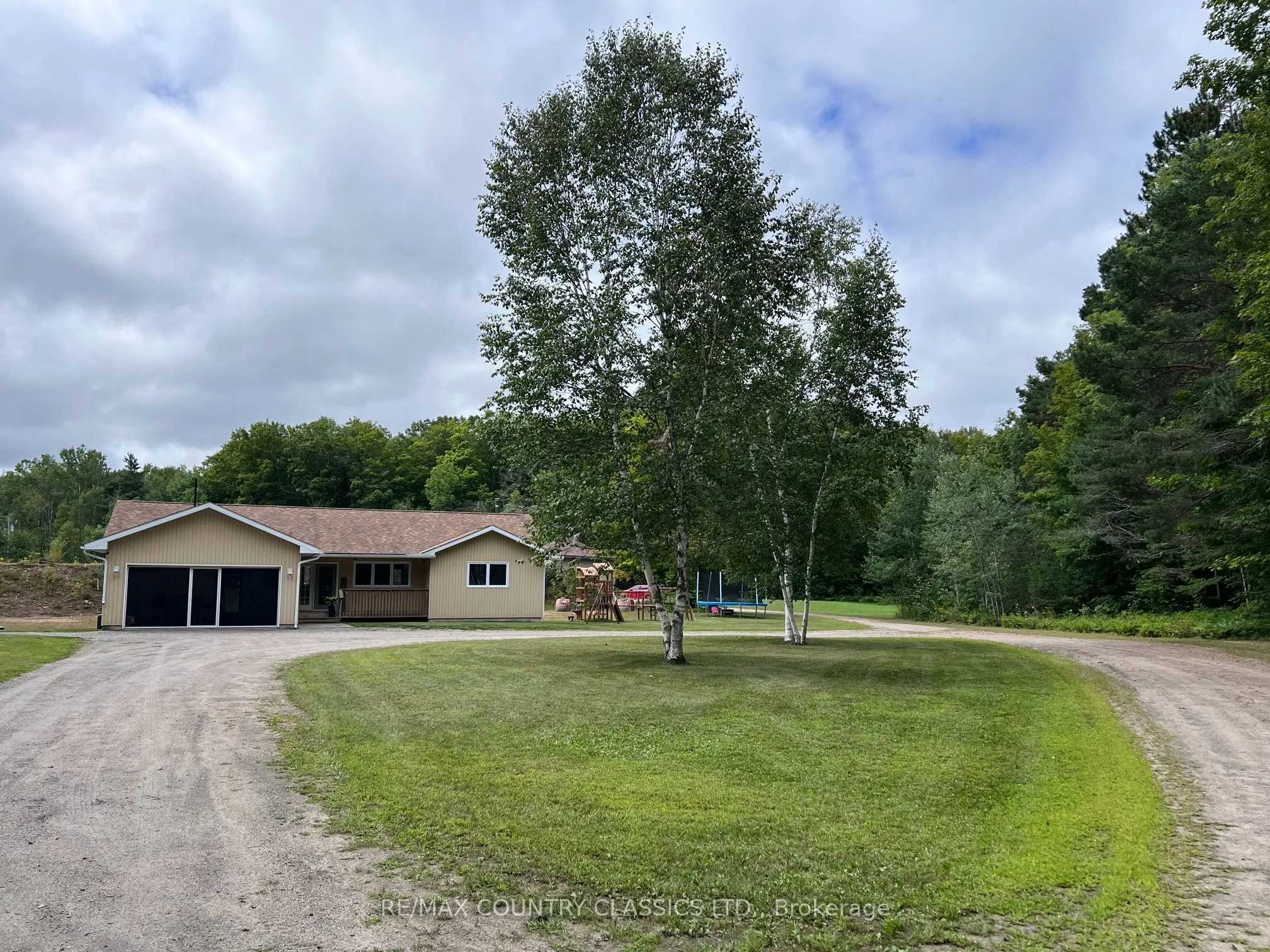 3952 Loop Road