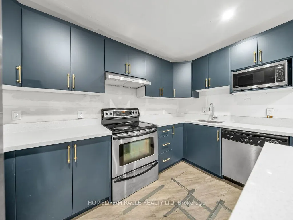7964 Wellington County  109 Road