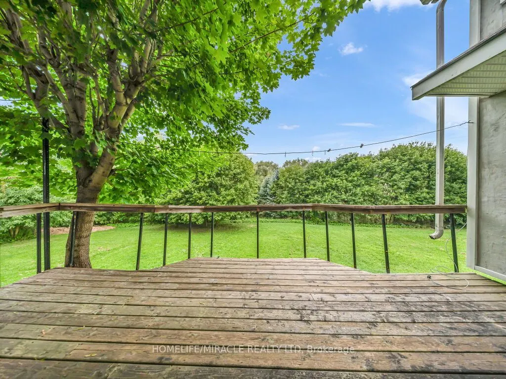 7964 Wellington County  109 Road