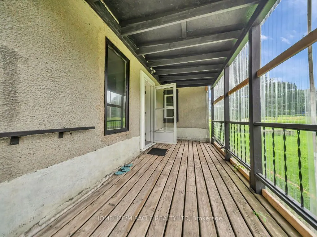 7964 Wellington County  109 Road