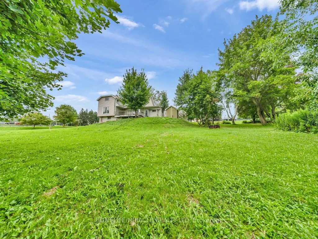 7964 Wellington County  109 Road