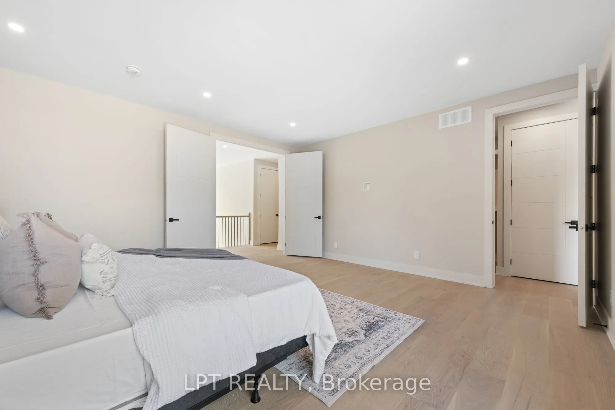 15 Briggs Avenue