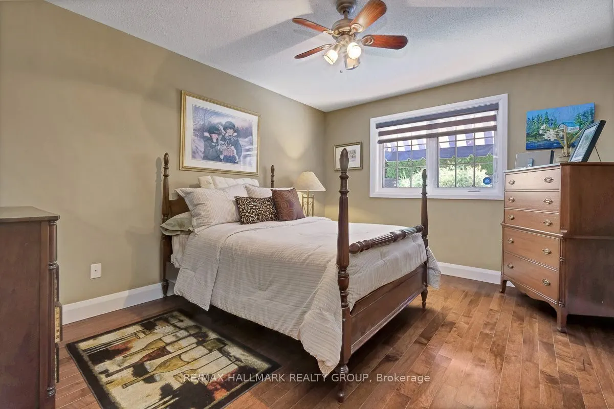 75 Lloydalex Crescent