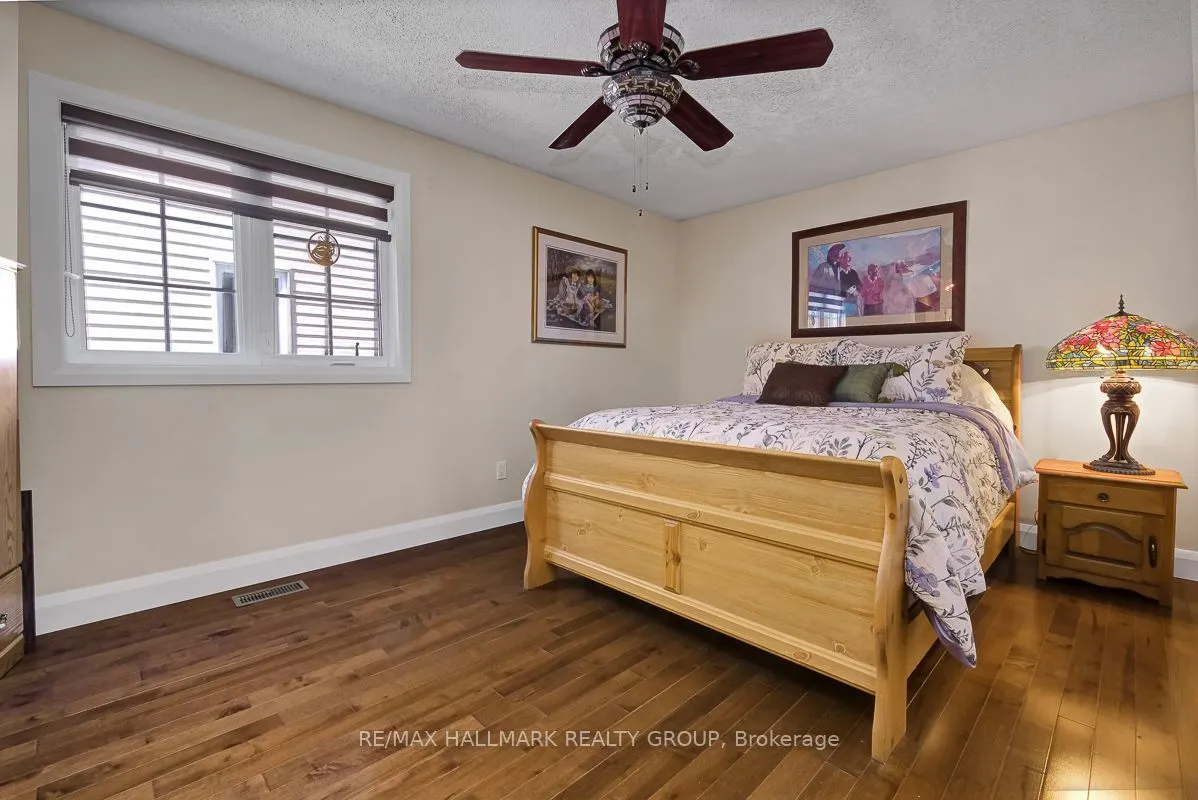 75 Lloydalex Crescent
