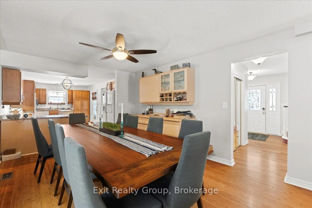 22 Willow Point Road