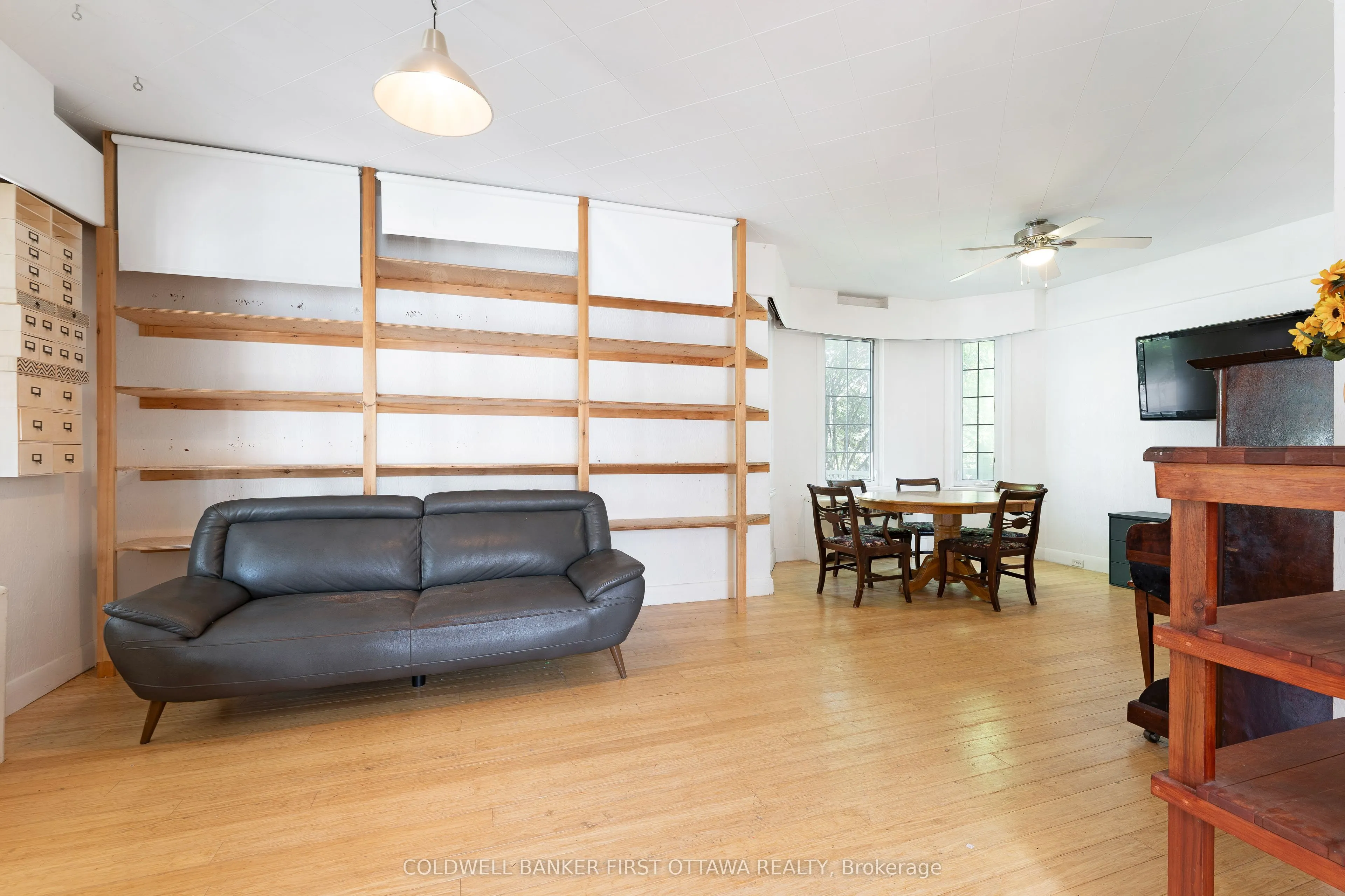 69 Wilson Street W