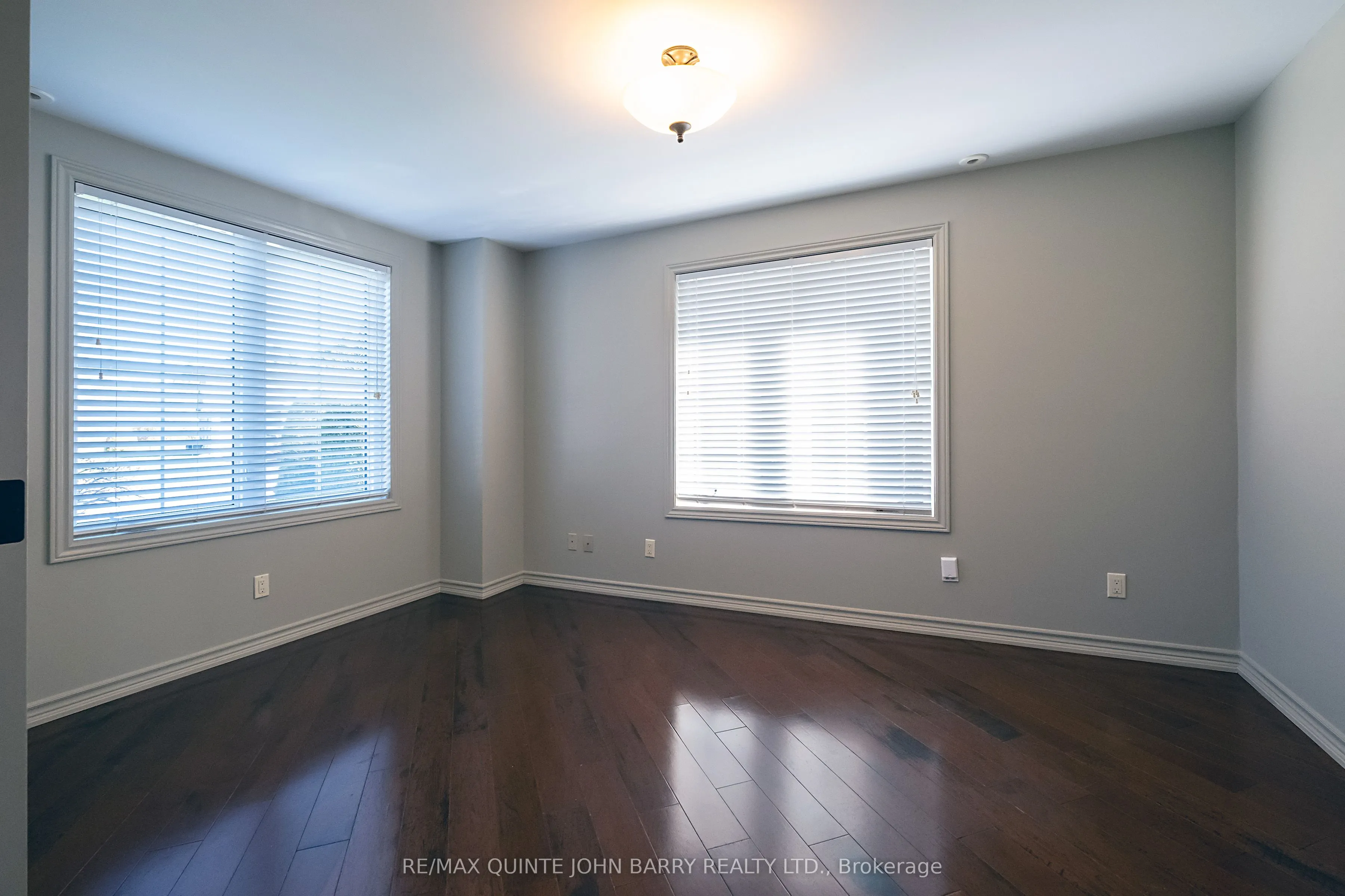 4 Hickory Court