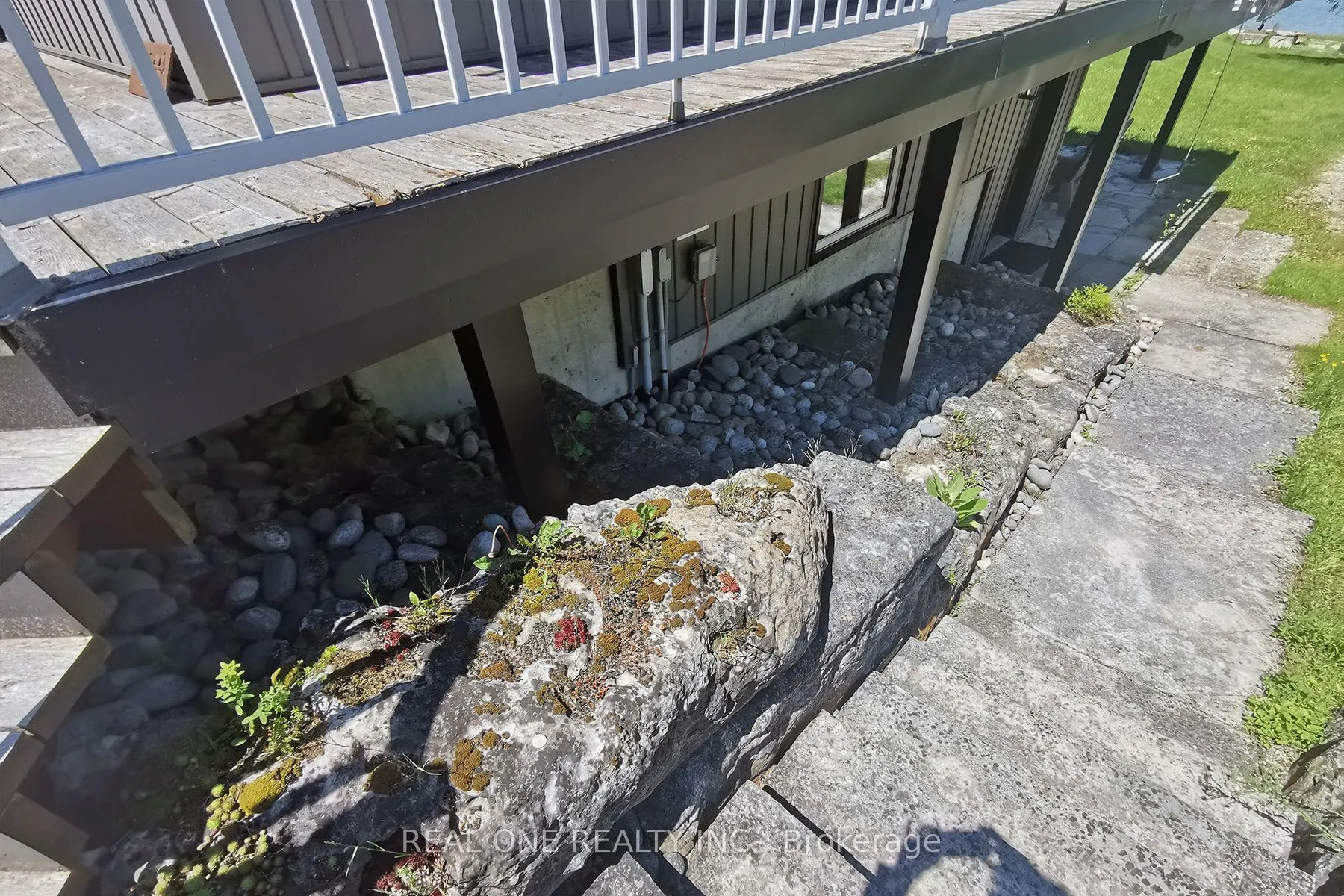 501219 Grey Road 1 Road
