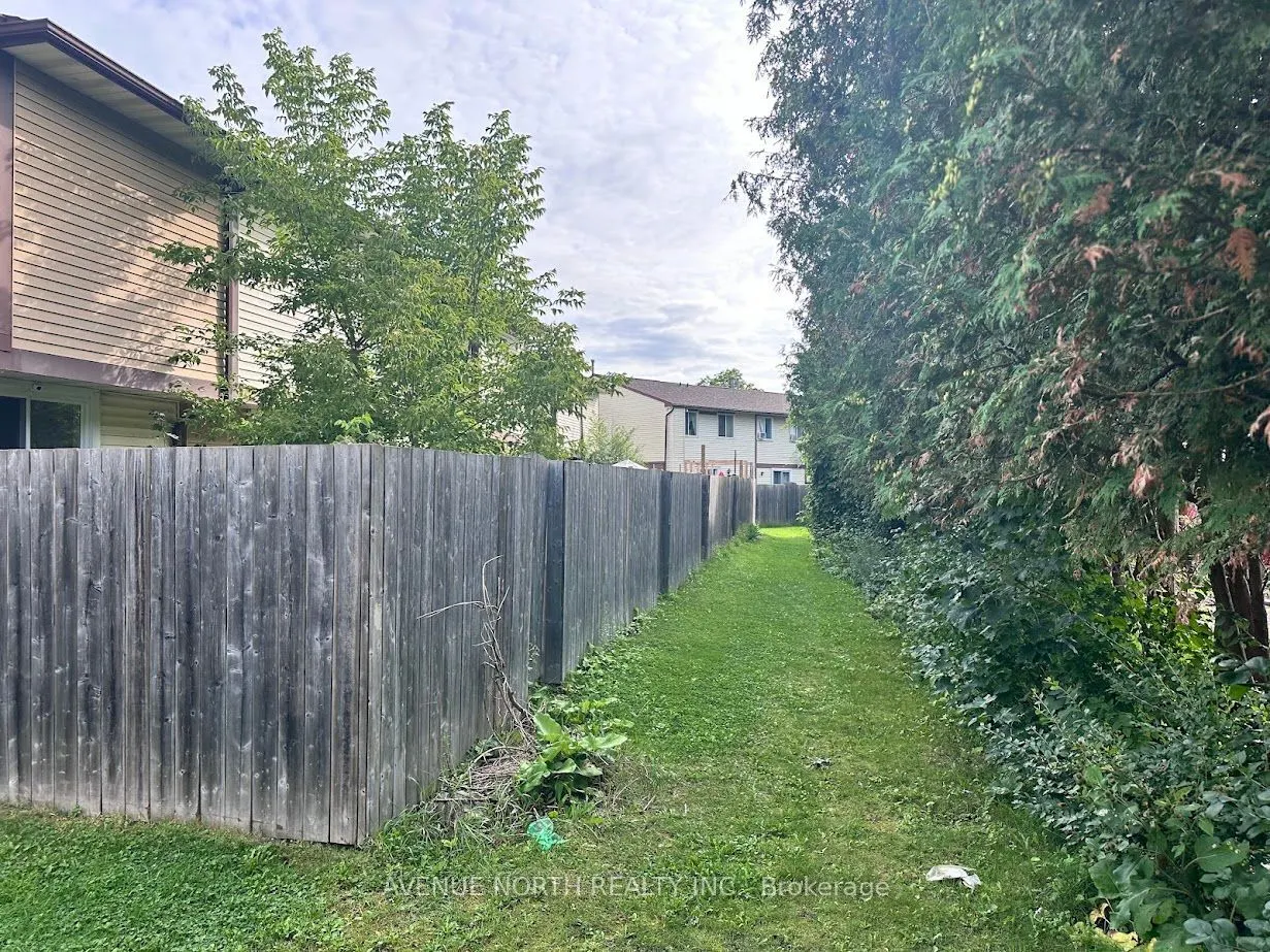 1352 Foxwell Street #92