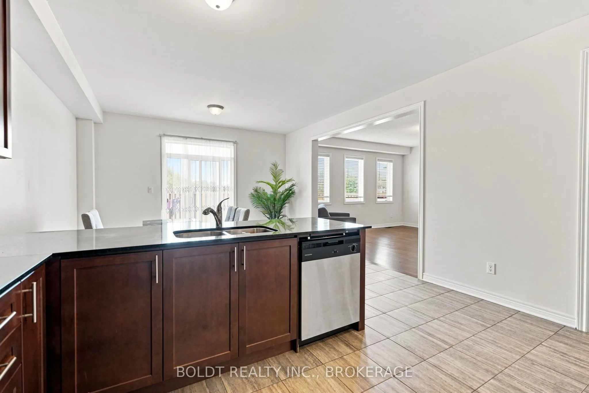 85 Homestead Way