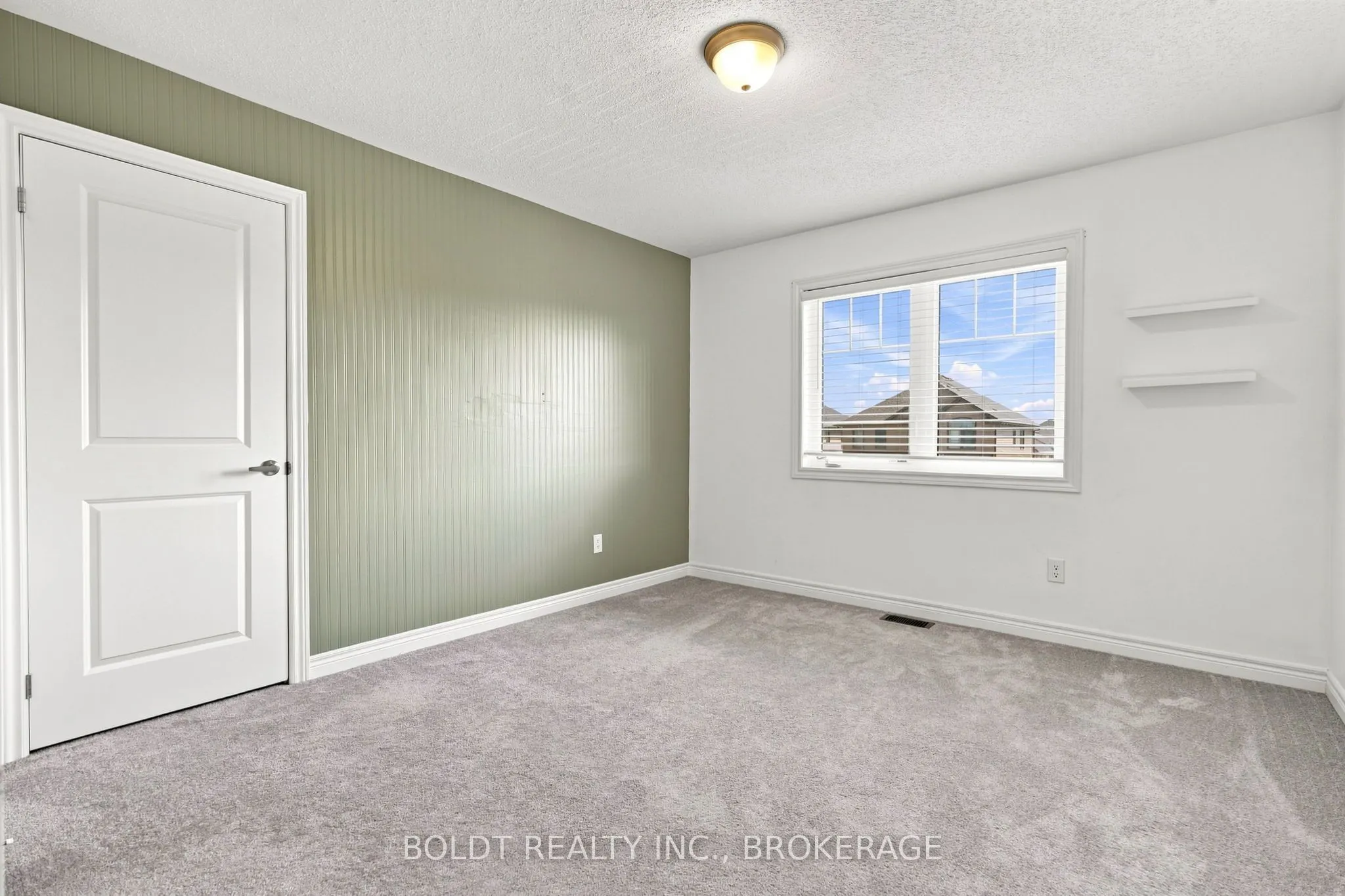 85 Homestead Way