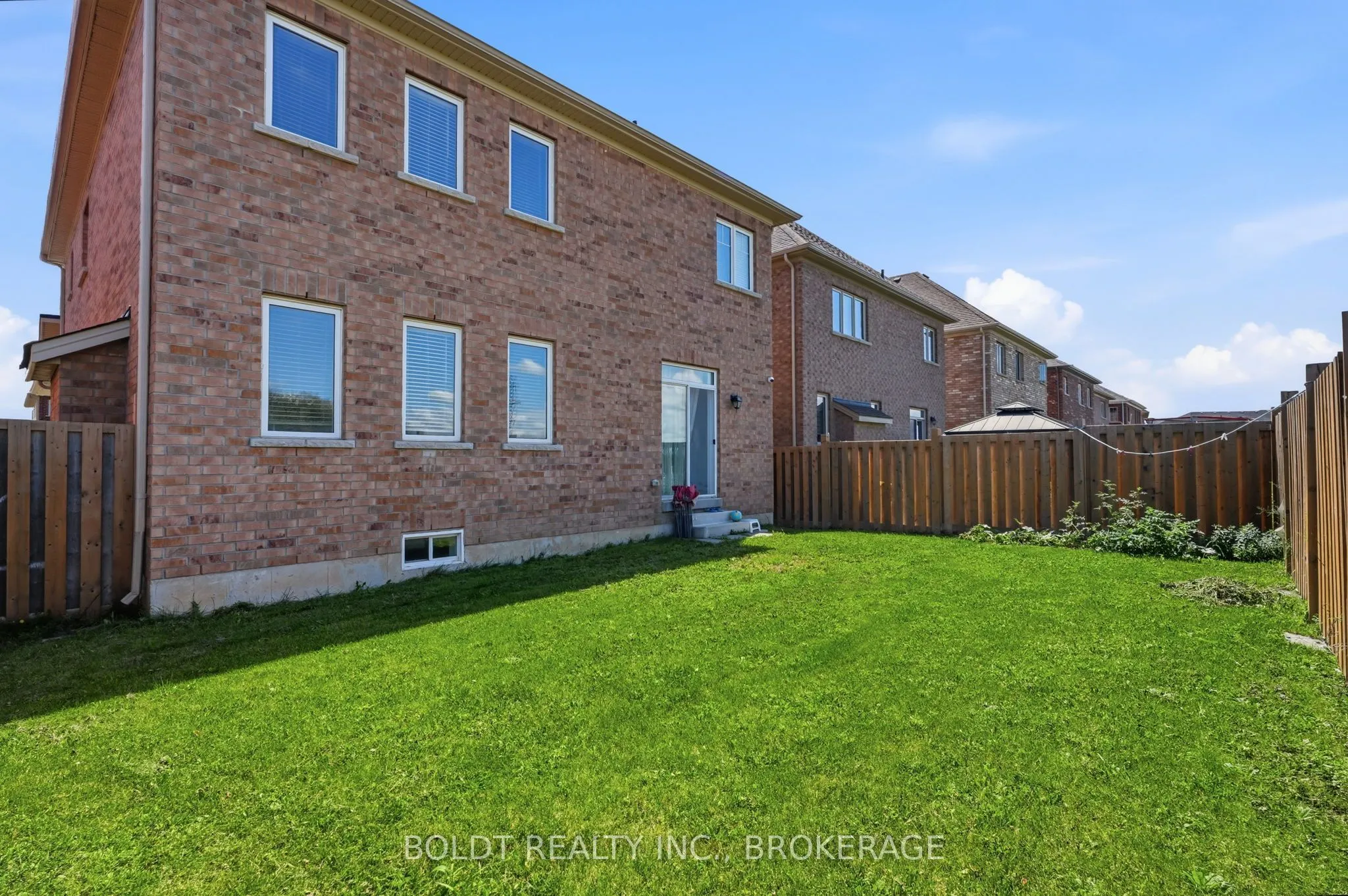 85 Homestead Way