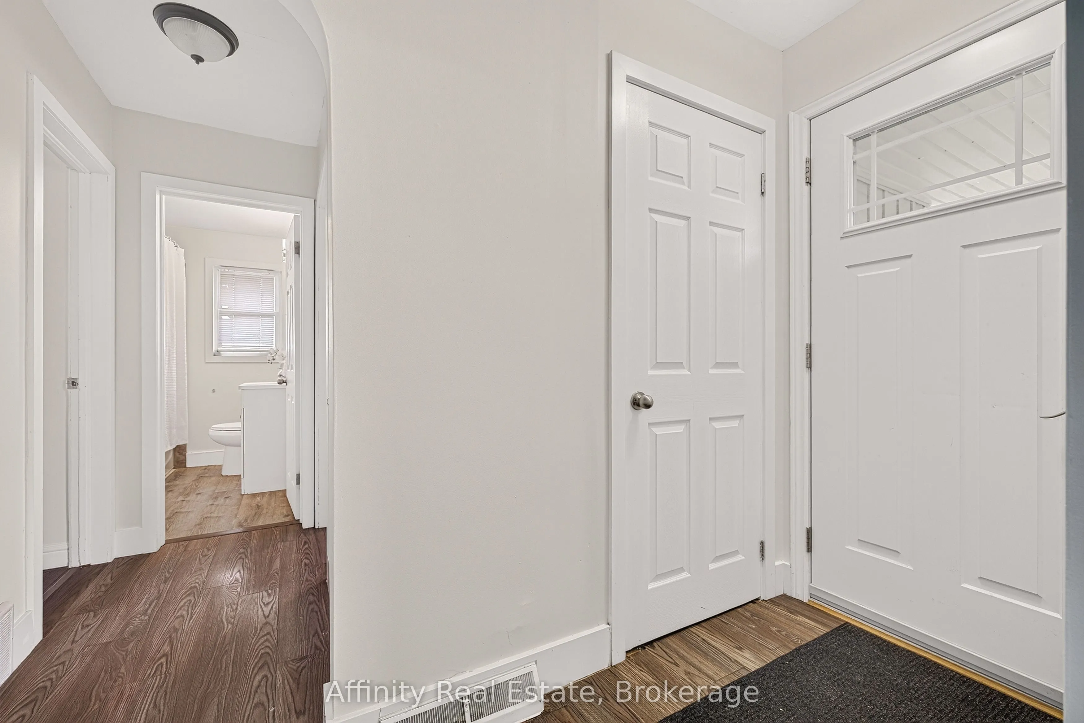 18 Willowdale Street