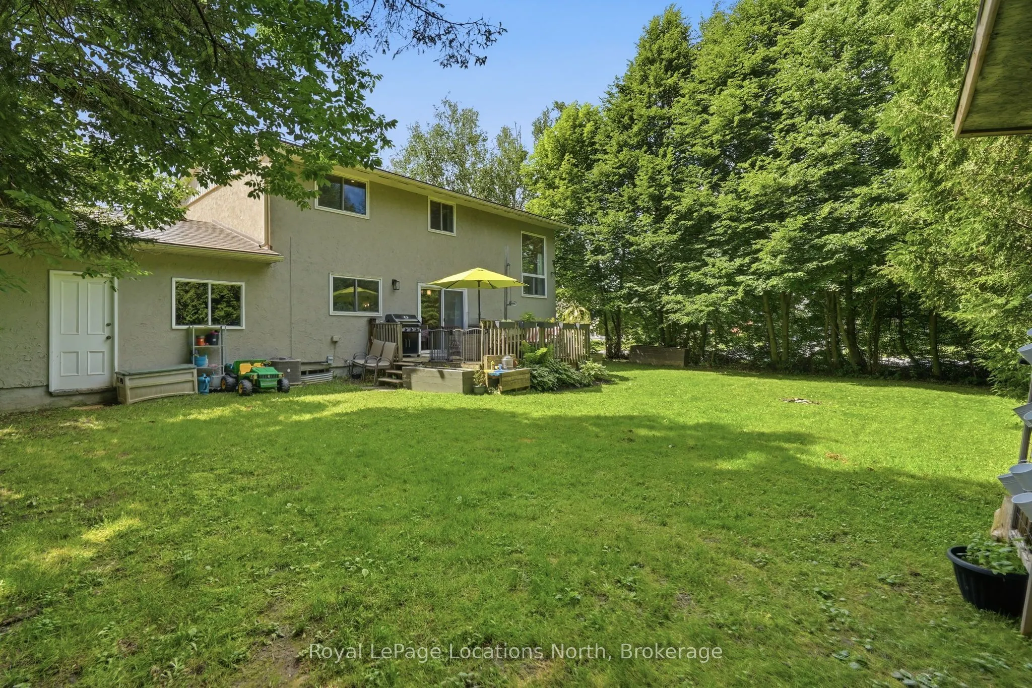 2595 6th Avenue W