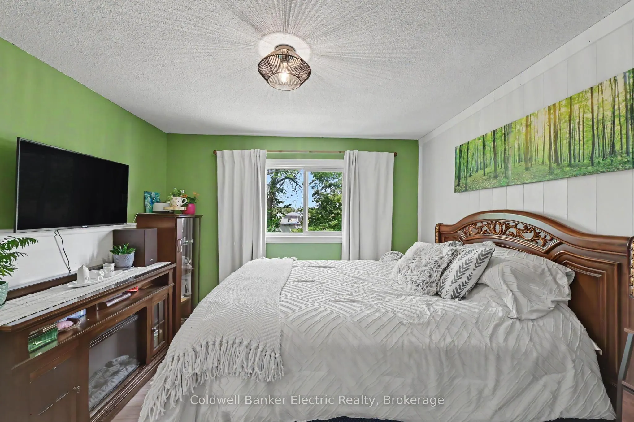 3 Maple Avenue