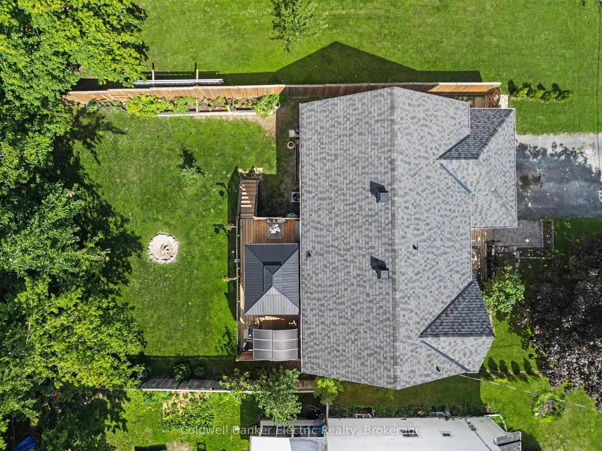 3 Maple Avenue