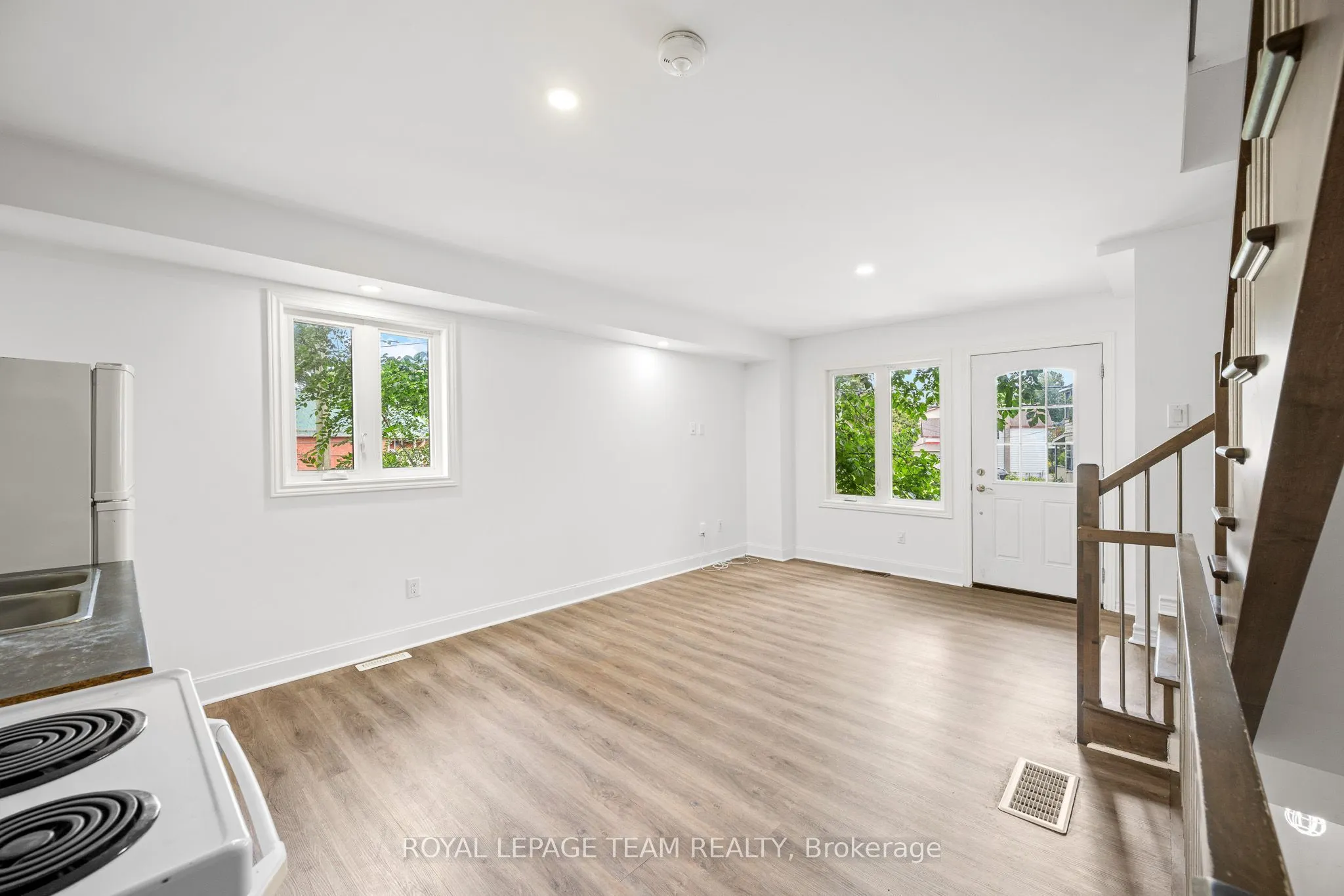 253 Deschamps Avenue
