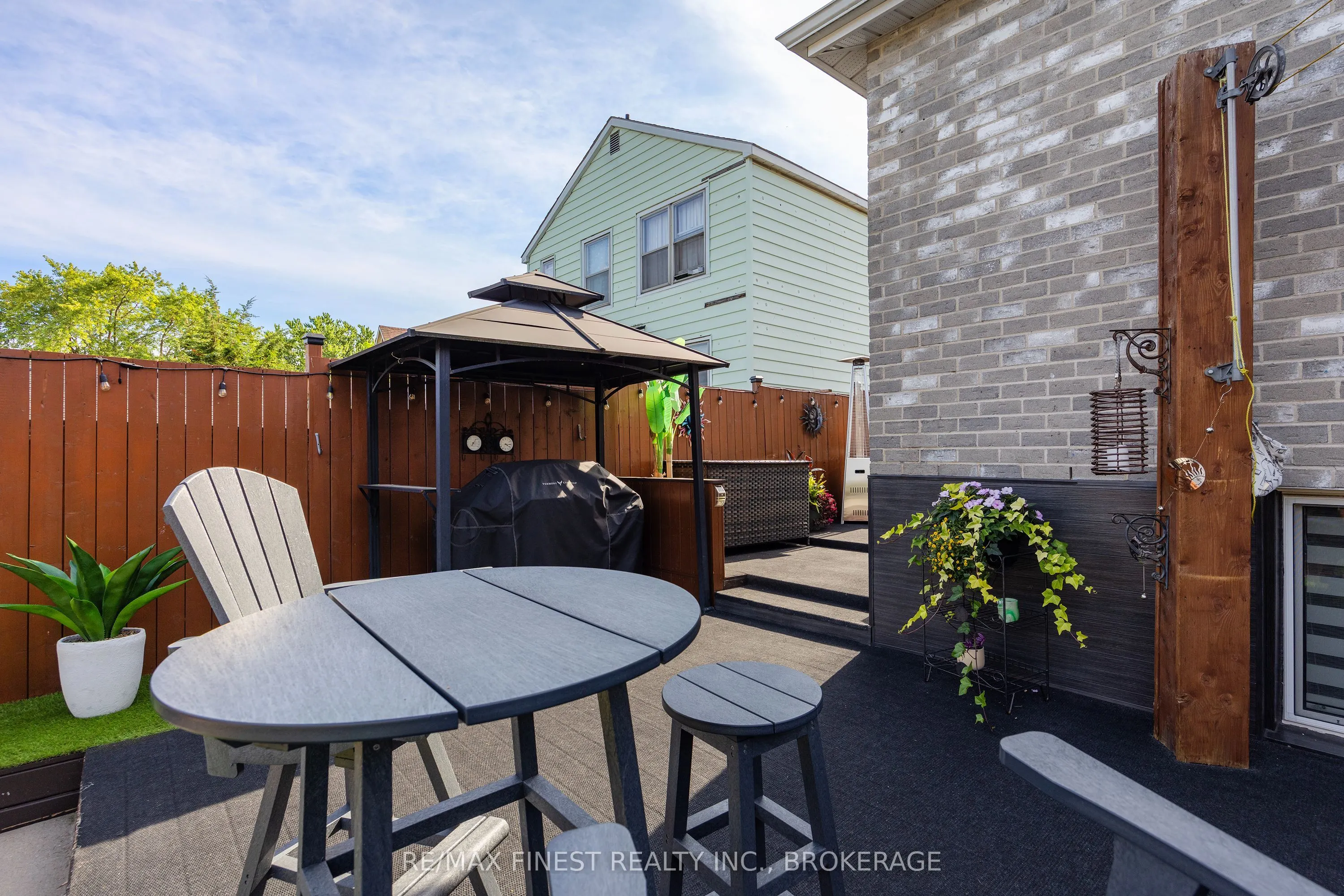 581 Division Street