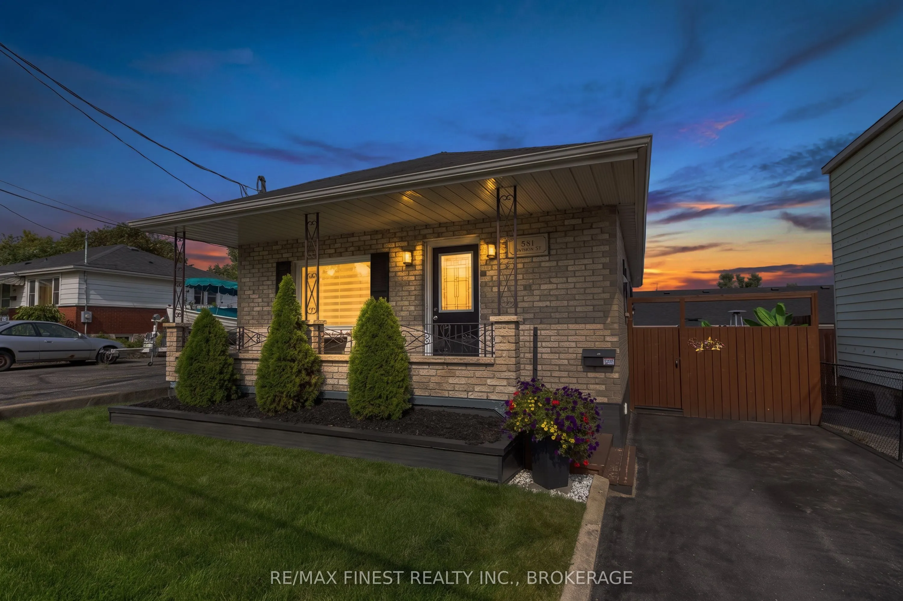 581 Division Street