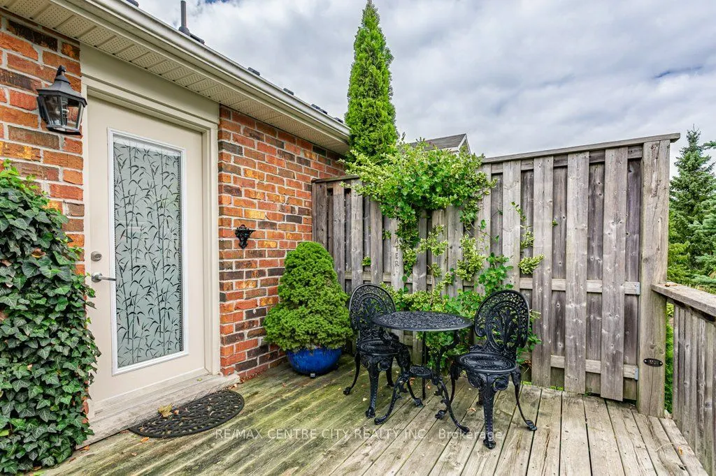 464 Commissioners Road W #51