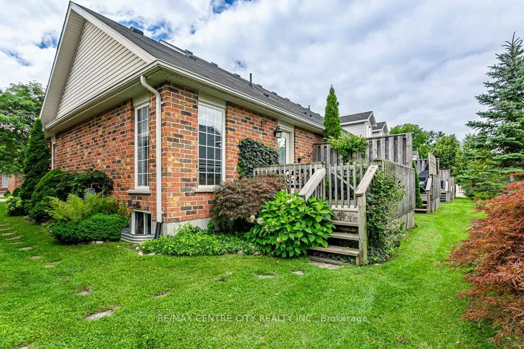 464 Commissioners Road W #51