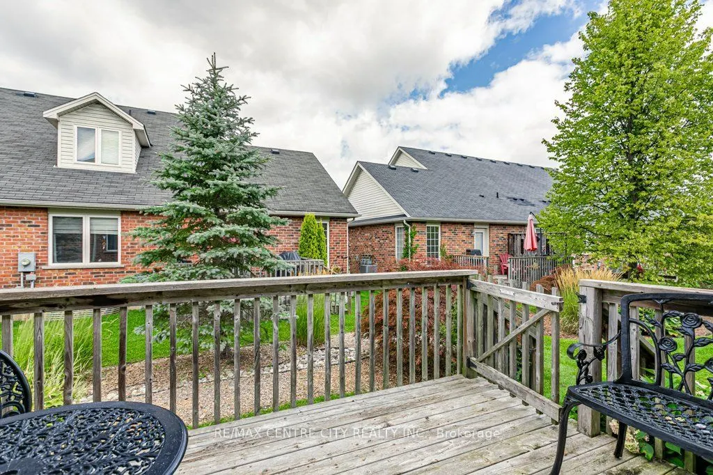 464 Commissioners Road W #51