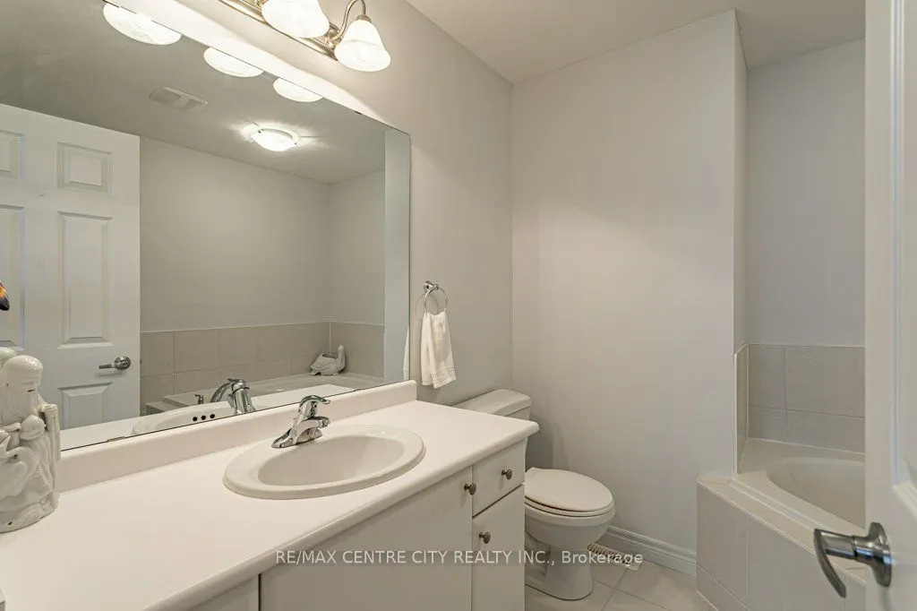 464 Commissioners Road W #51