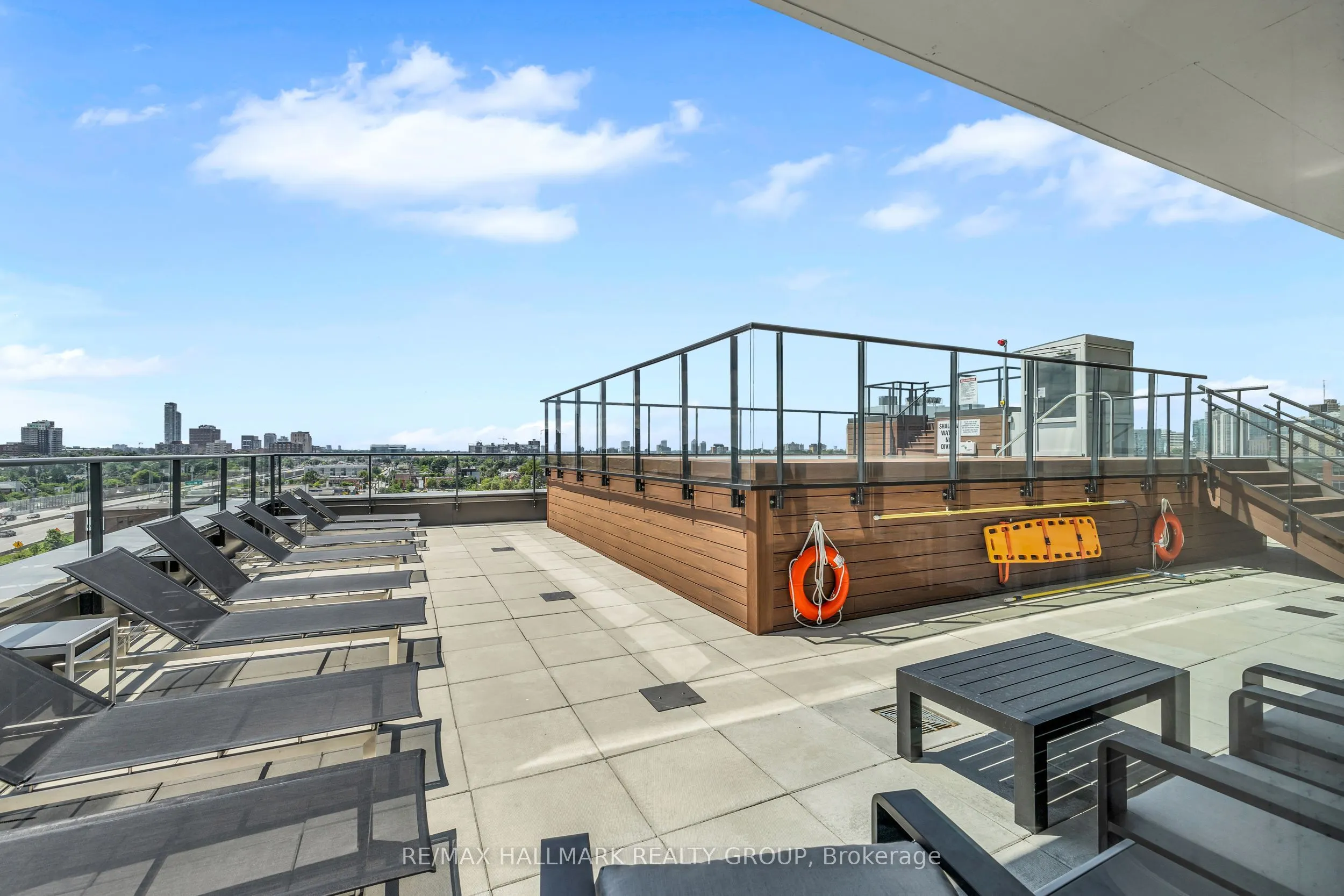 203 CATHERINE Street #902