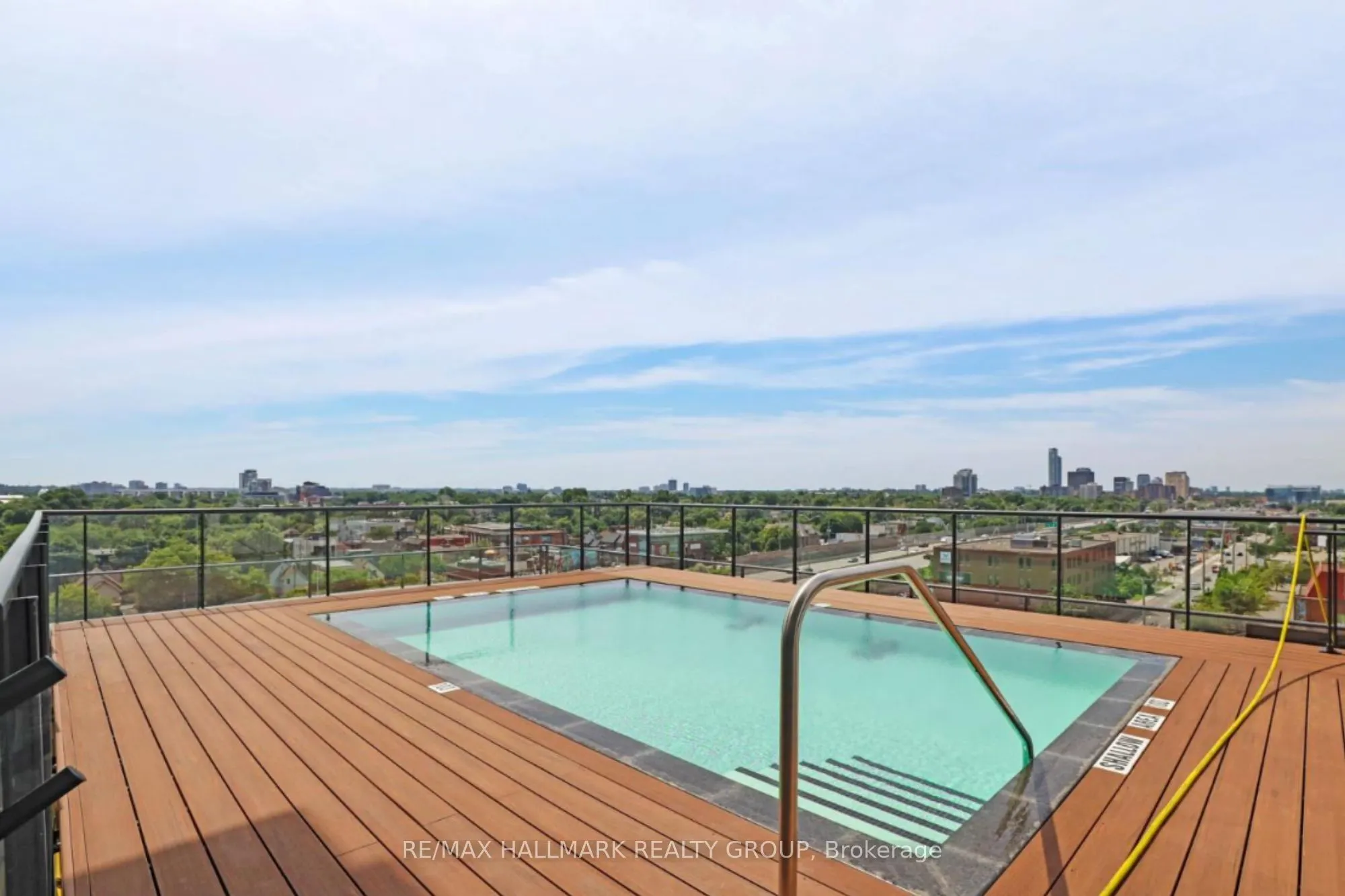 203 CATHERINE Street #902