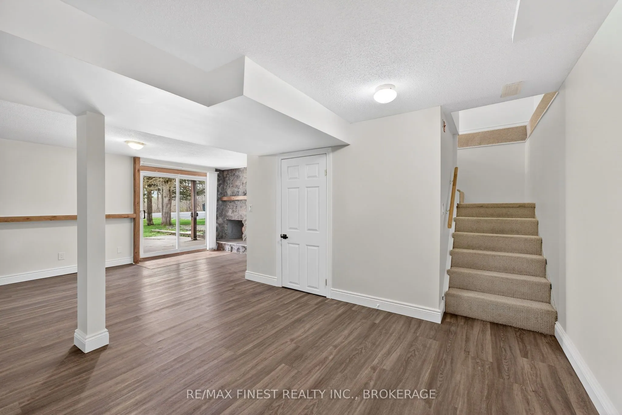 8 Sunrise Court