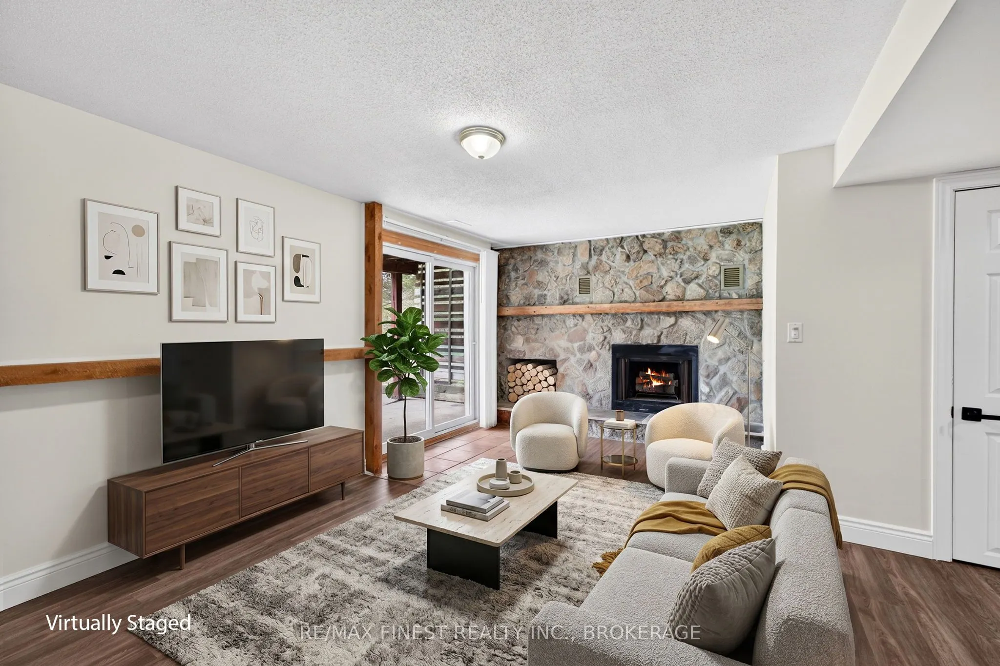 8 Sunrise Court