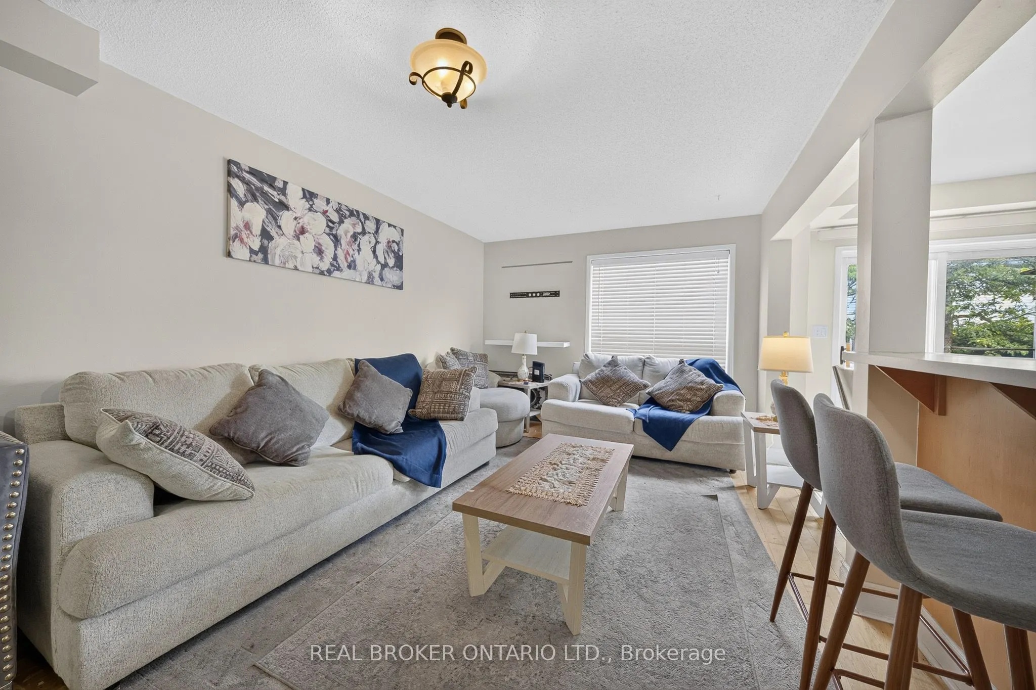 800 Paramount Drive #77