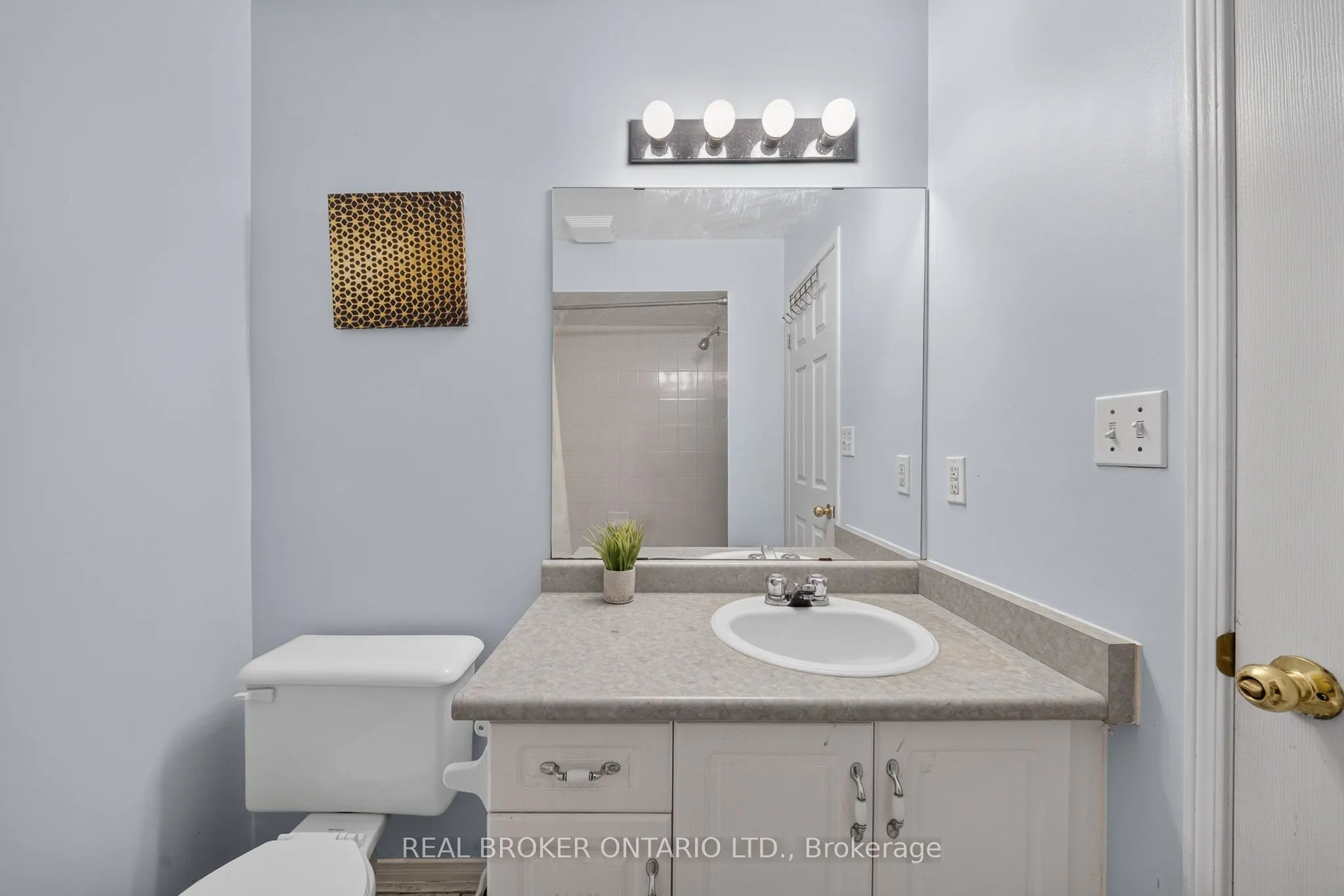 800 Paramount Drive #77
