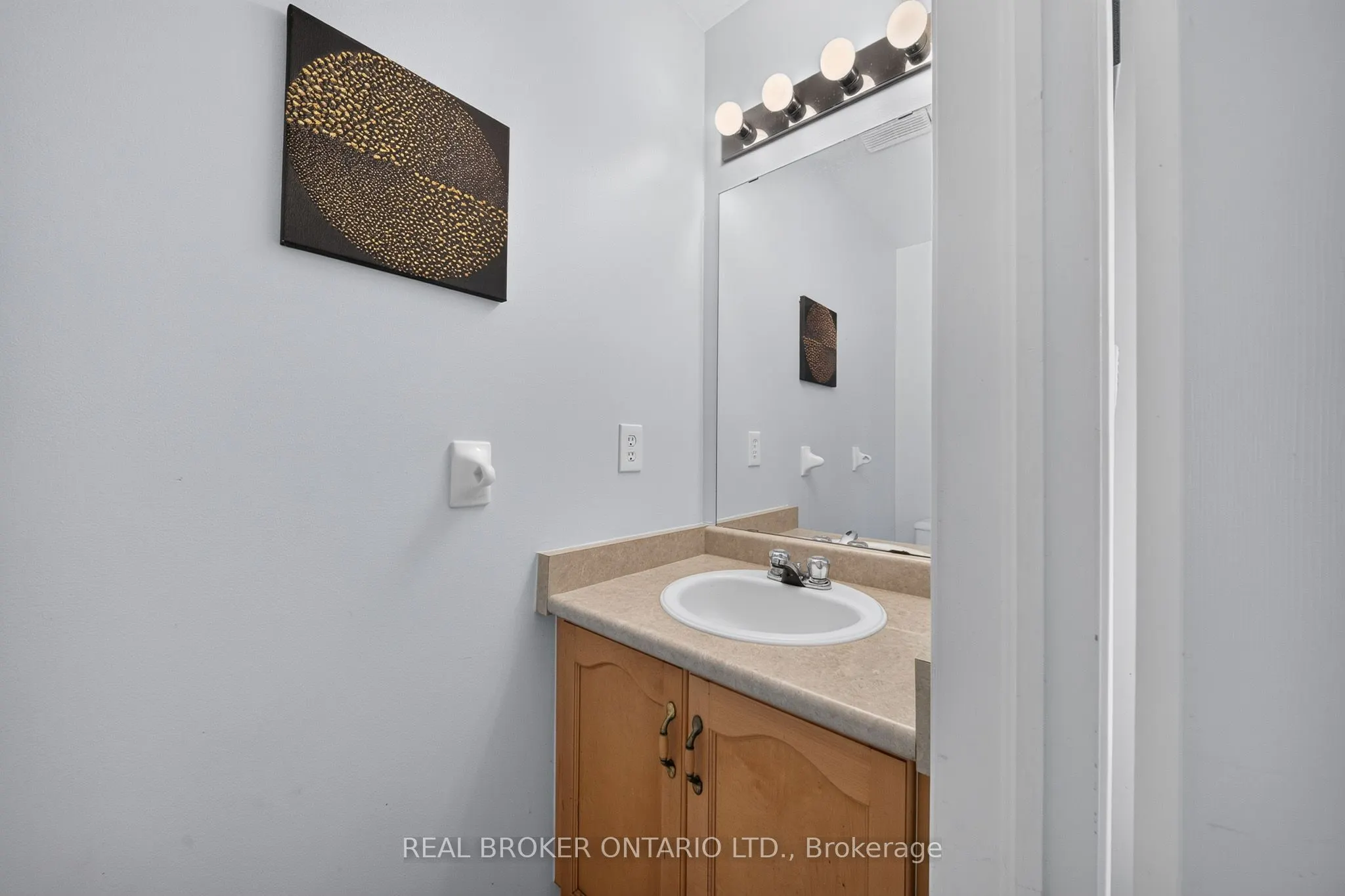 800 Paramount Drive #77
