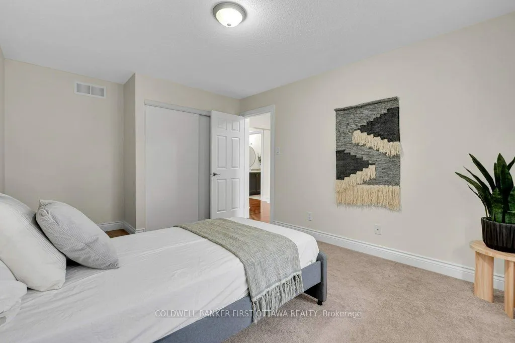 163 Sonesta Circle