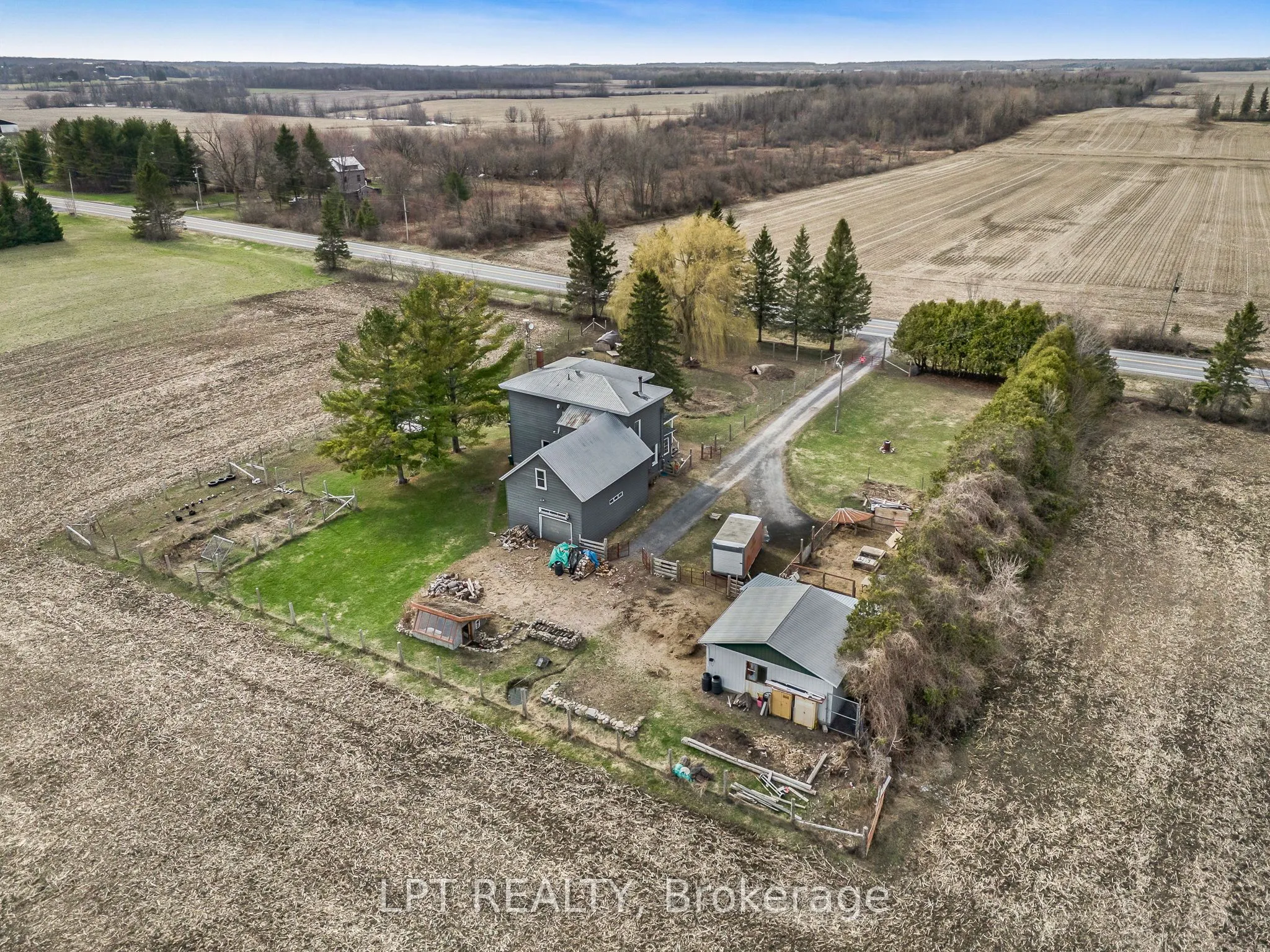 21630 Laggan-Glenelg Road
