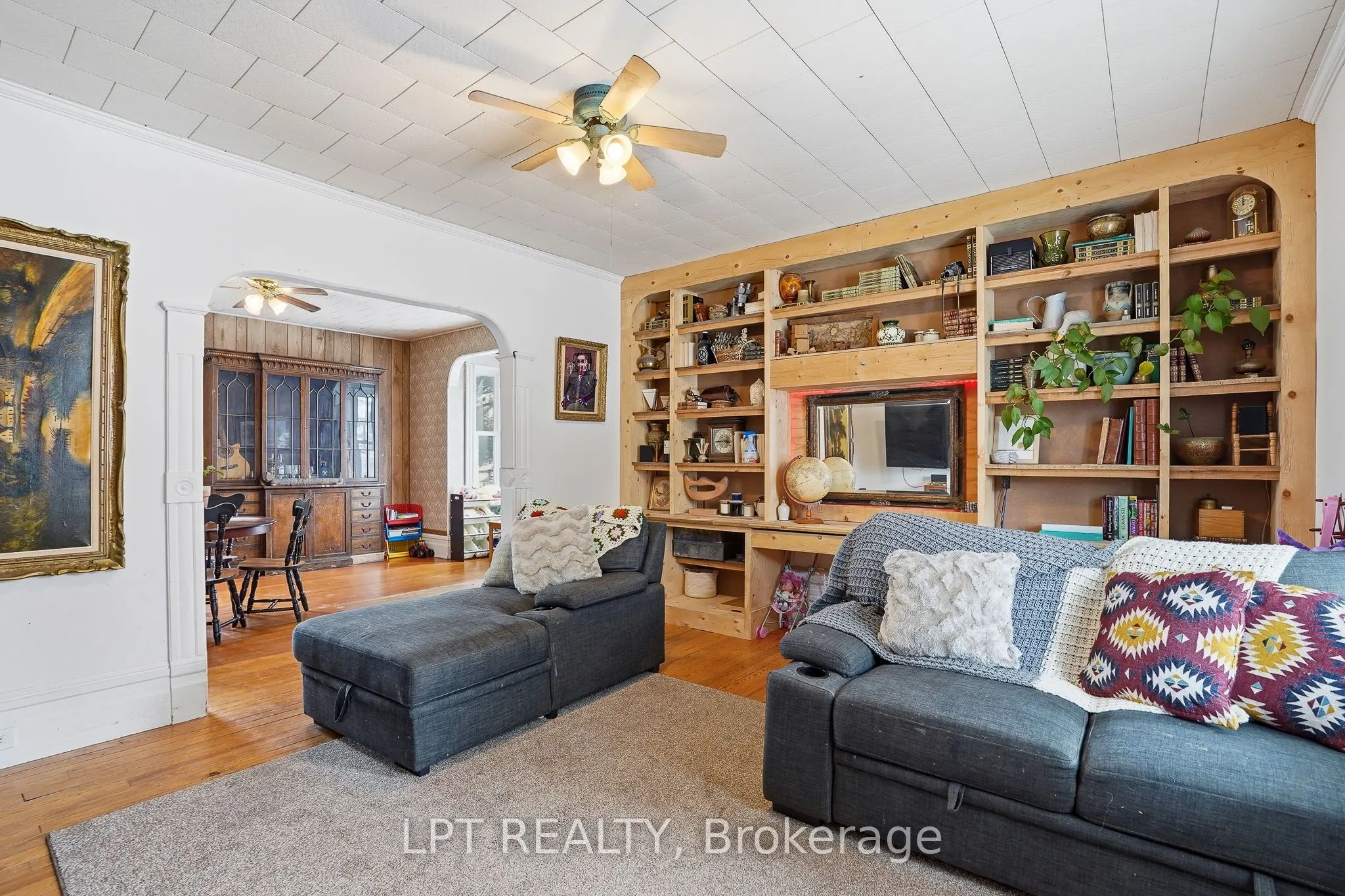 21630 Laggan-Glenelg Road