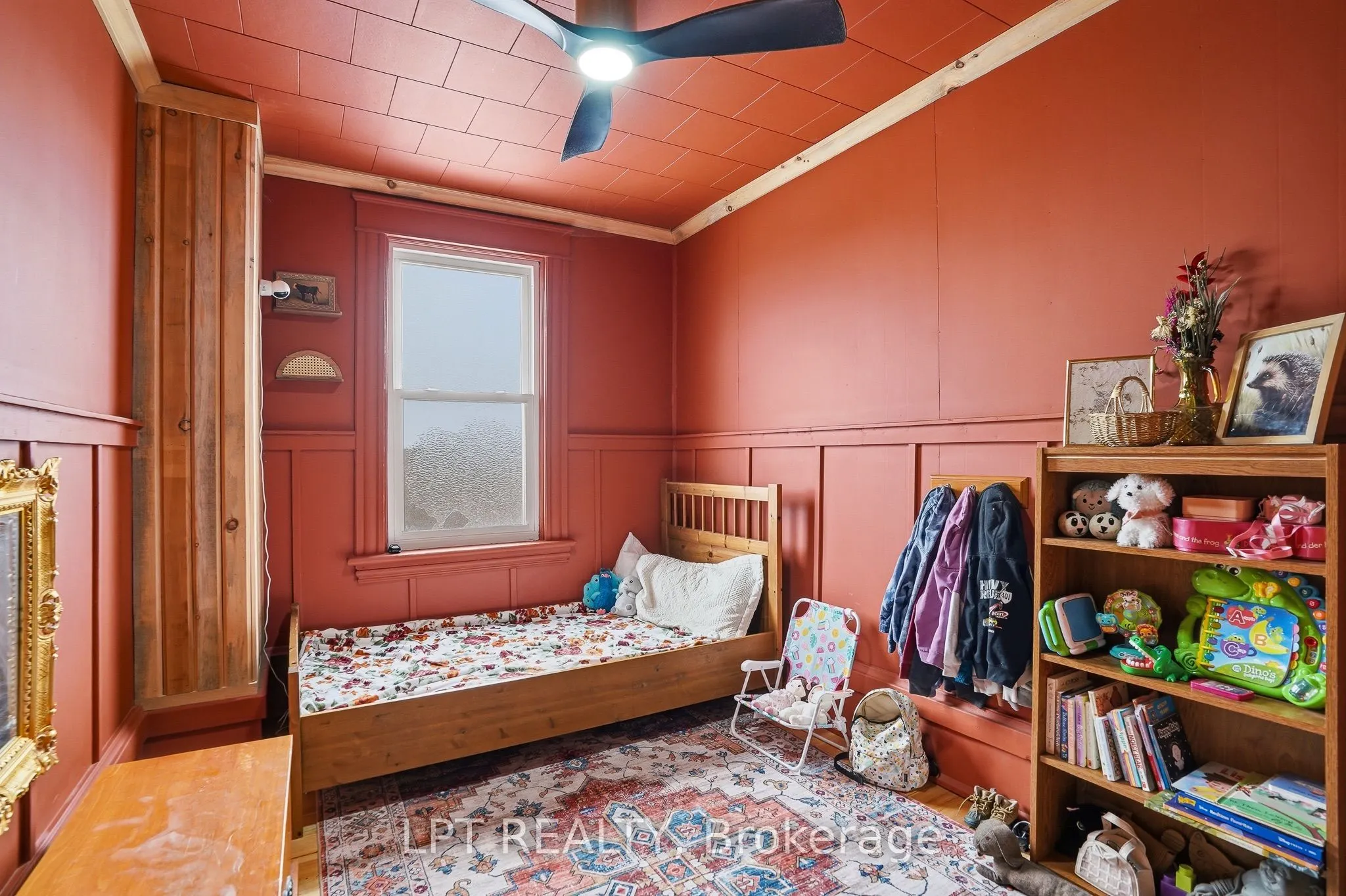 21630 Laggan-Glenelg Road