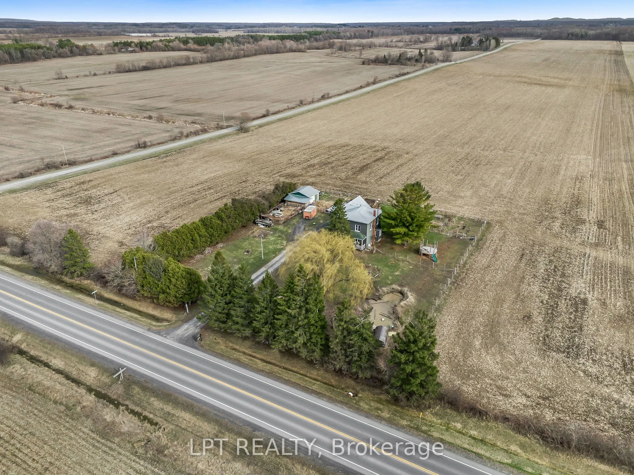 21630 Laggan-Glenelg Road