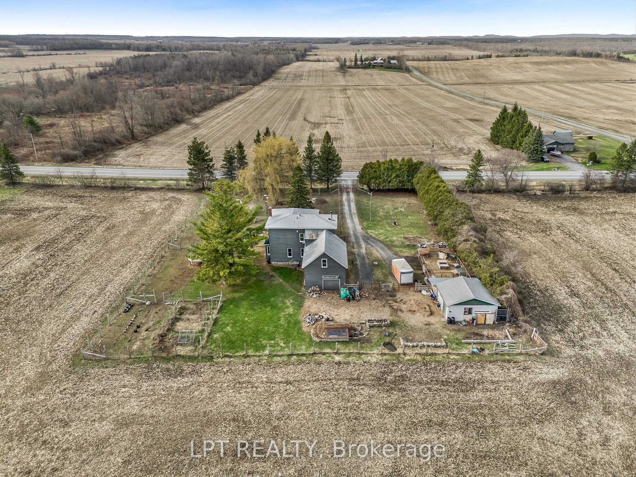 21630 Laggan-Glenelg Road