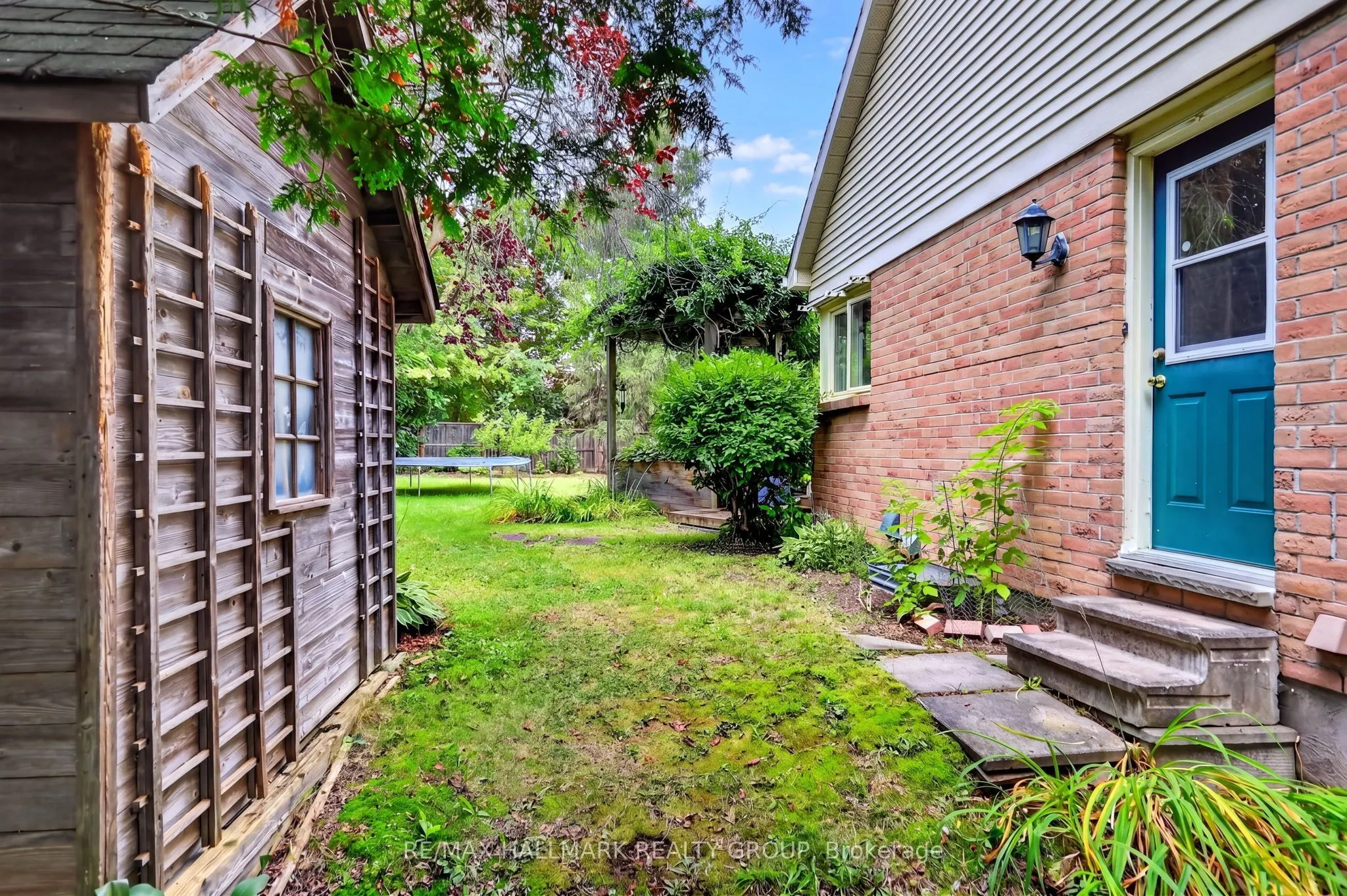 9 Kintail Court