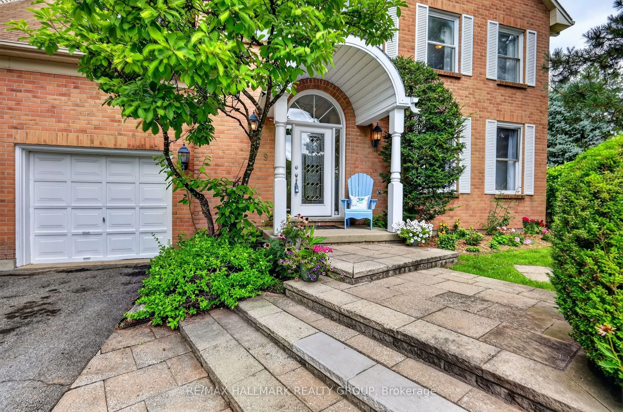 9 Kintail Court