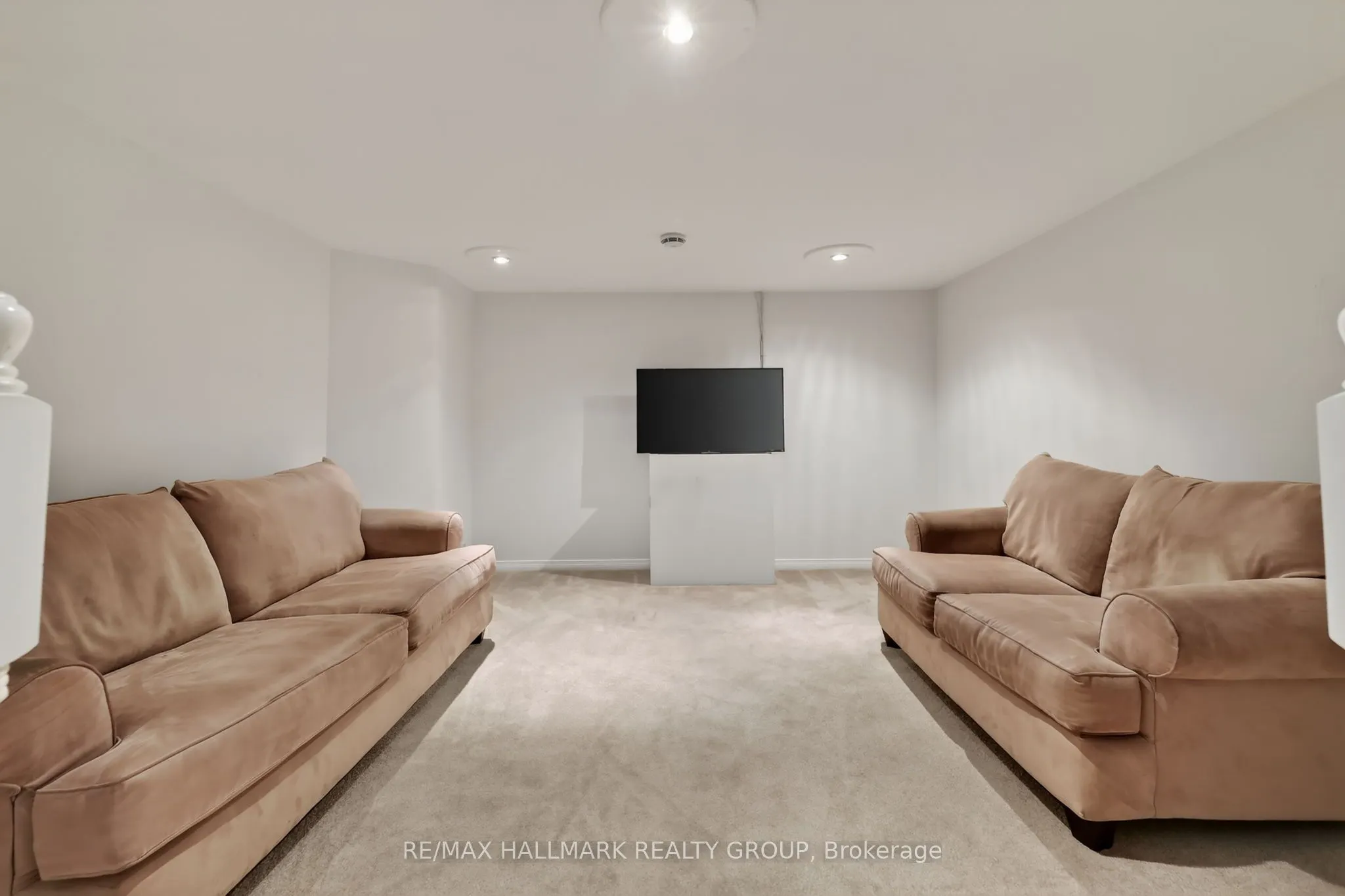 9 Kintail Court