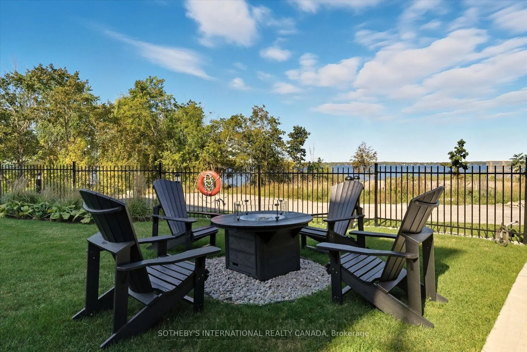 19B West Street N #306