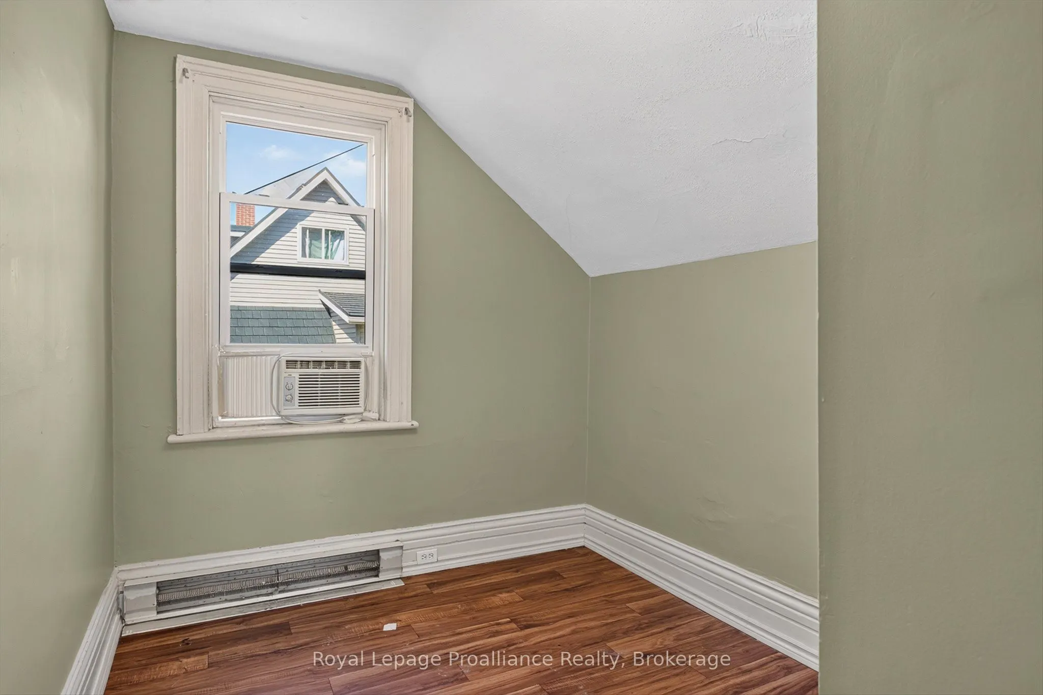277 Reid Street
